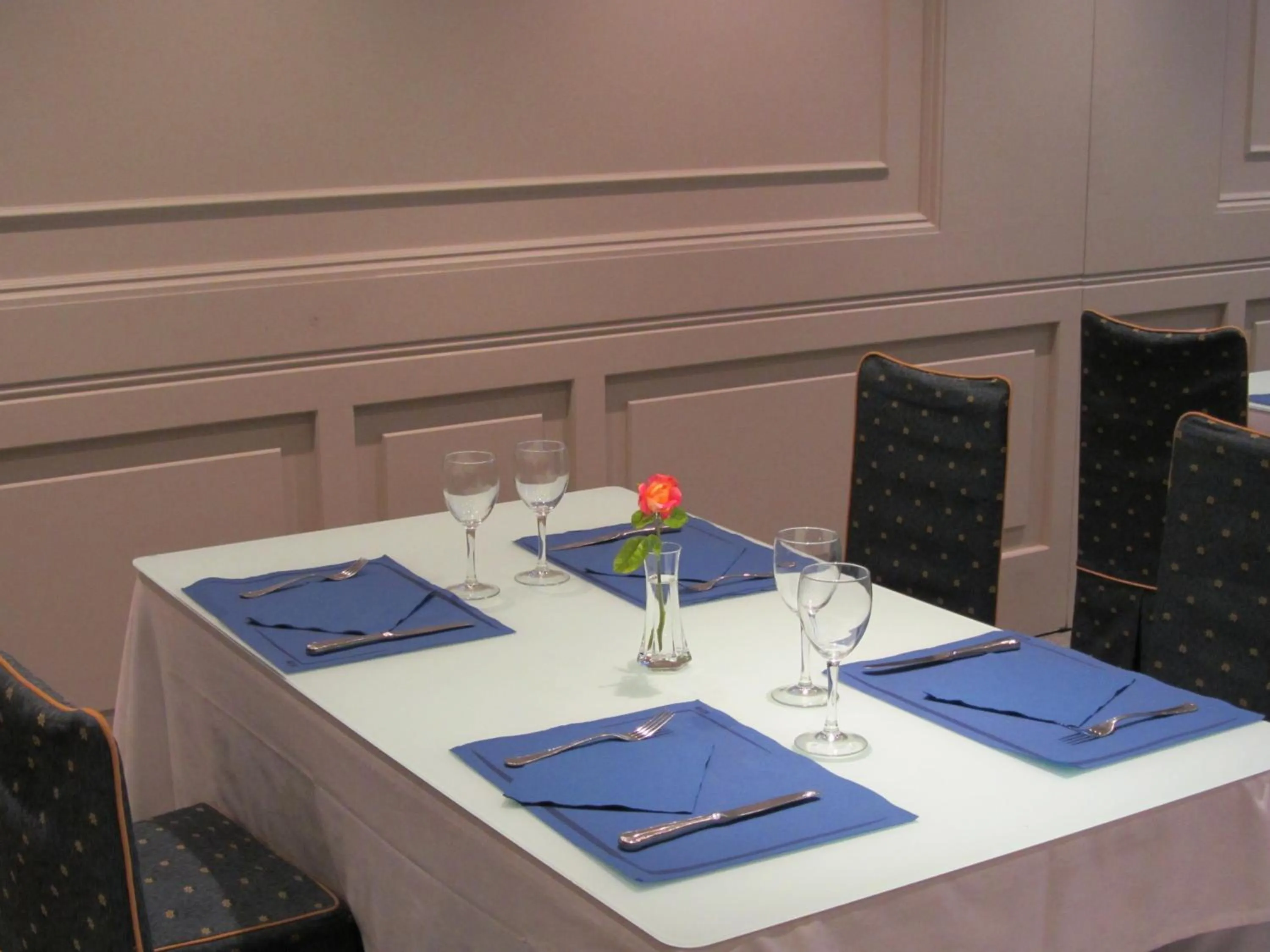 Restaurant/places to eat in Hotel Ciudad De Calahorra