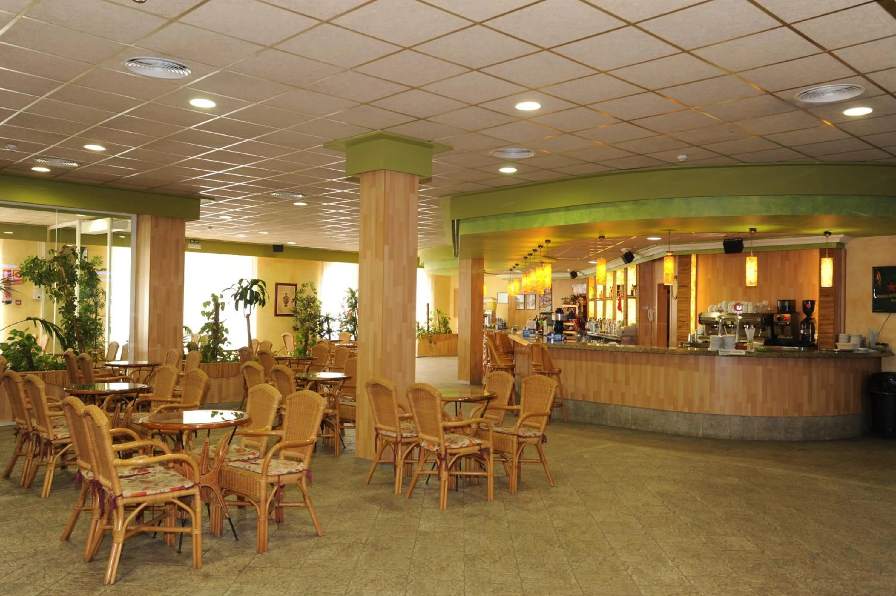 Lounge or bar in Hotel La Rápita