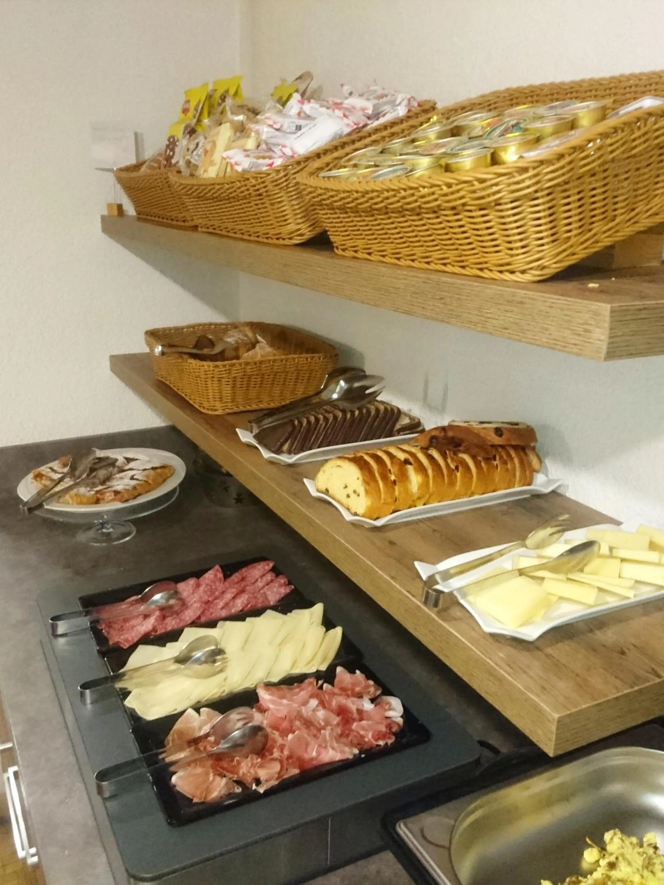 Food and drinks in Hotel Nès Crépes