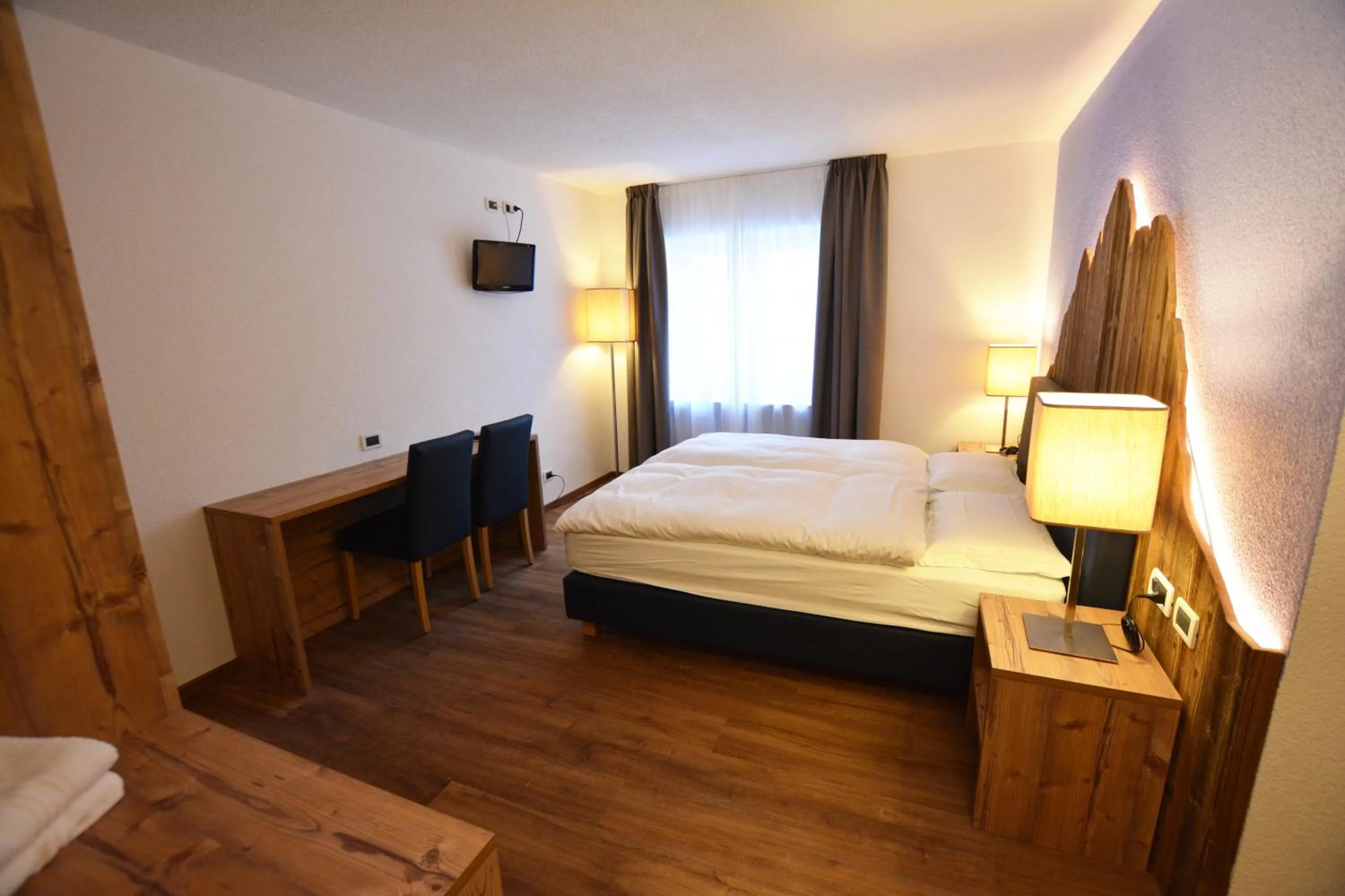 Photo of the whole room, Bed in Hotel Nès Crépes