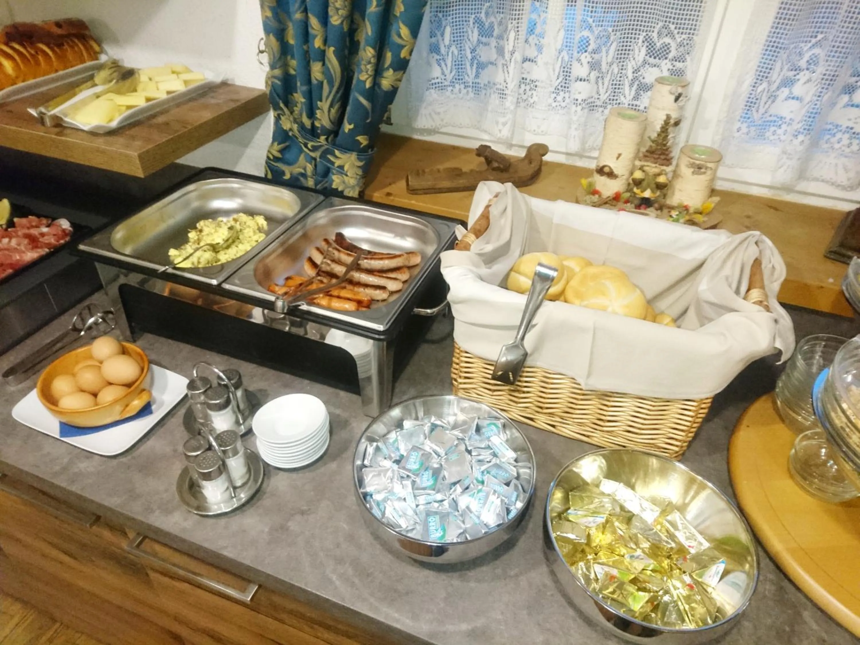 Food and drinks in Hotel Nès Crépes