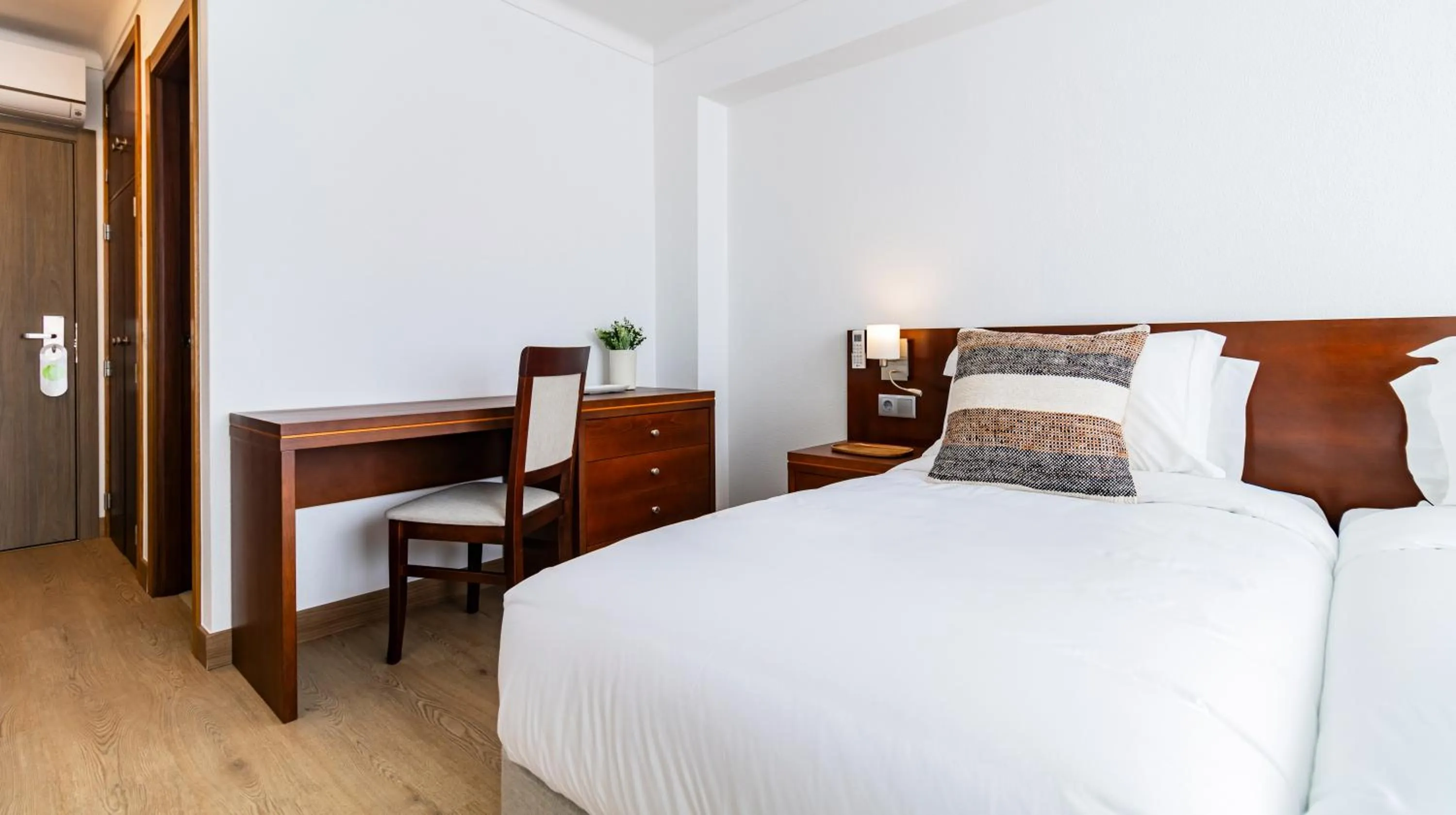 Bed in Albergaria Quim Barreiros