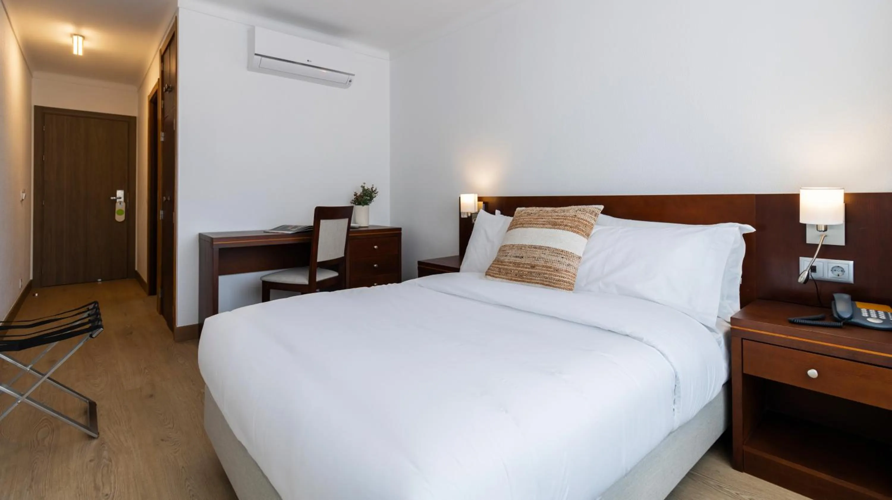 Bed in Albergaria Quim Barreiros