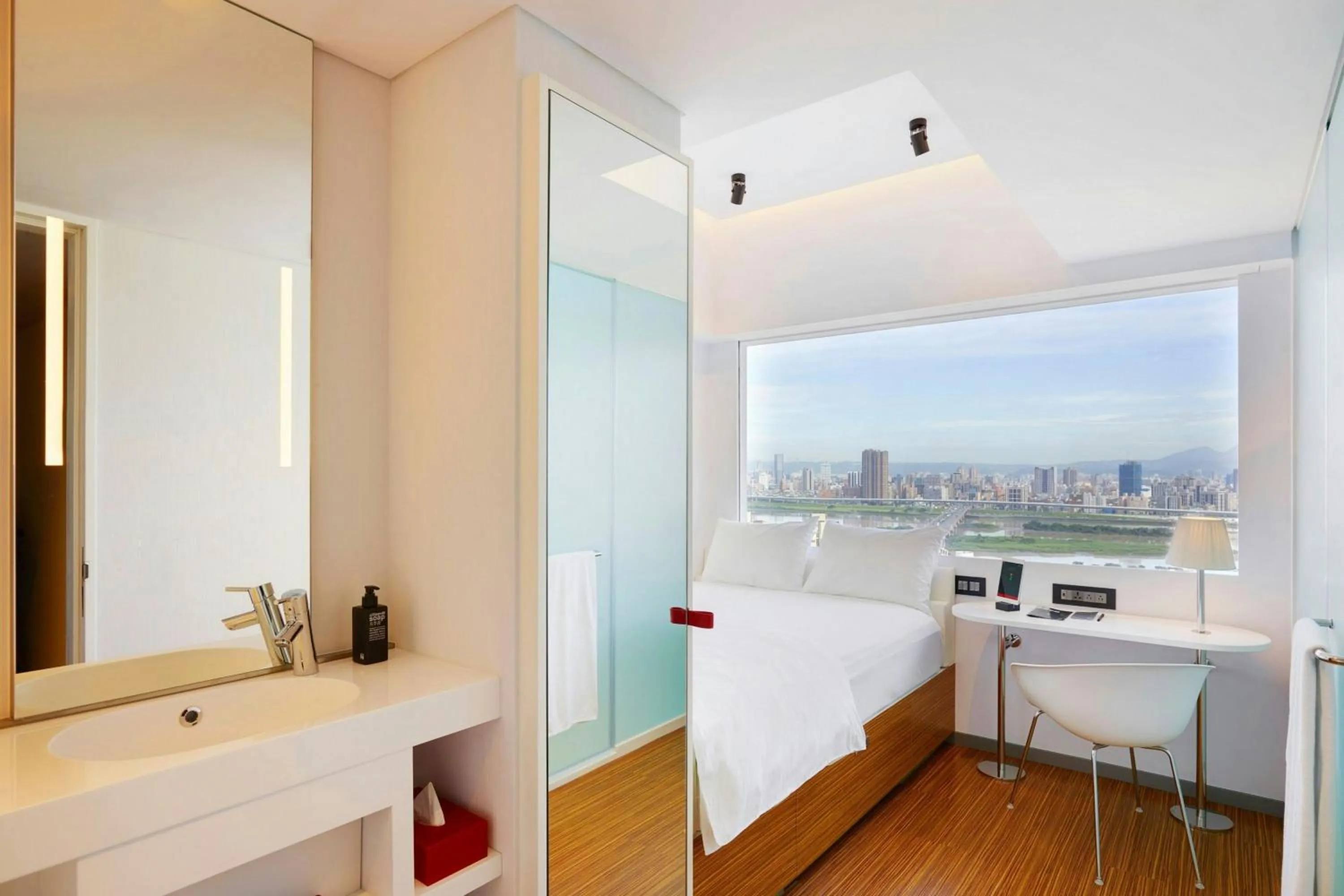 Photo of the whole room in citizenM Taipei North Gate