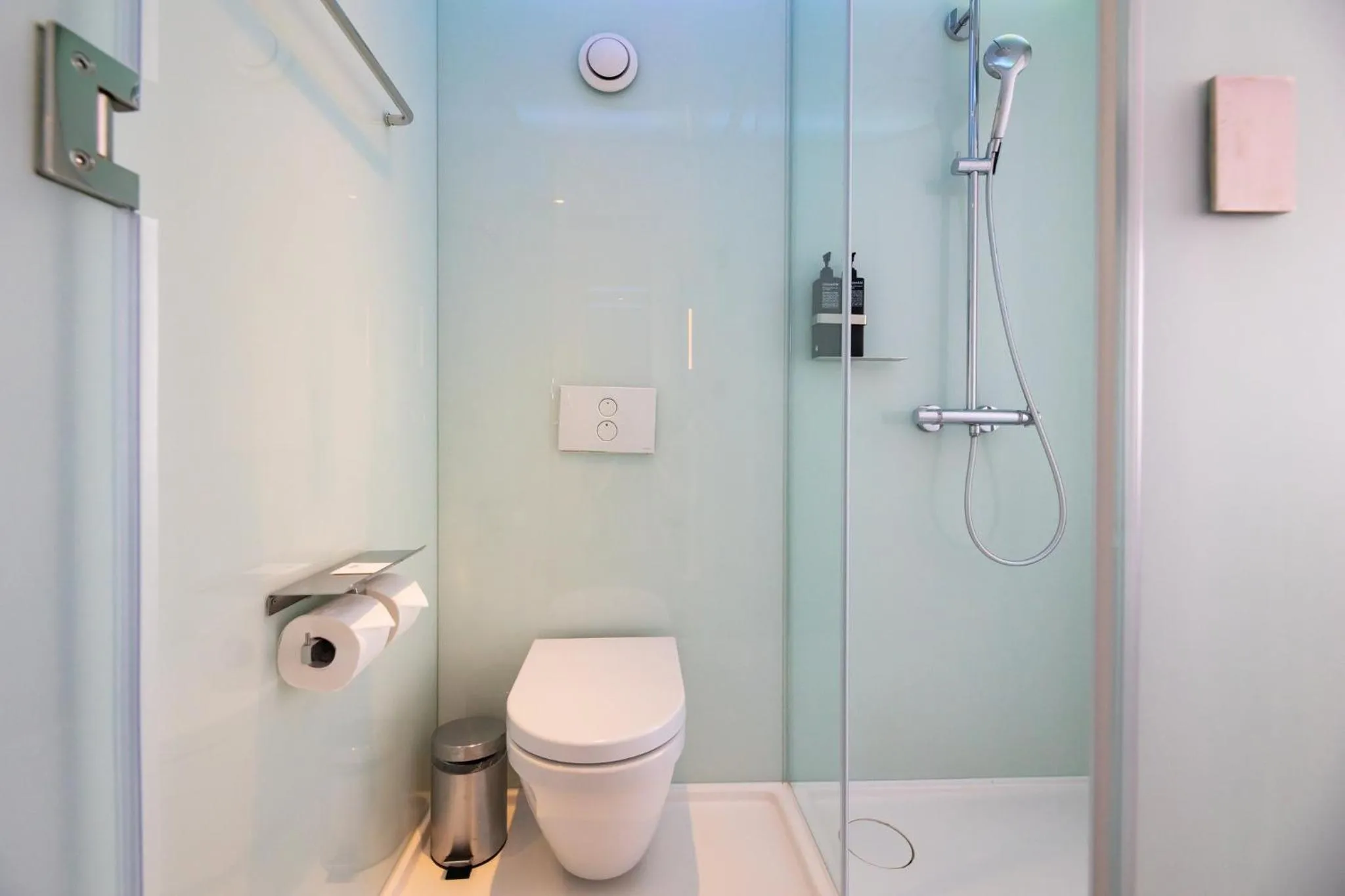 King Room - Free WiFi in citizenM Taipei North Gate