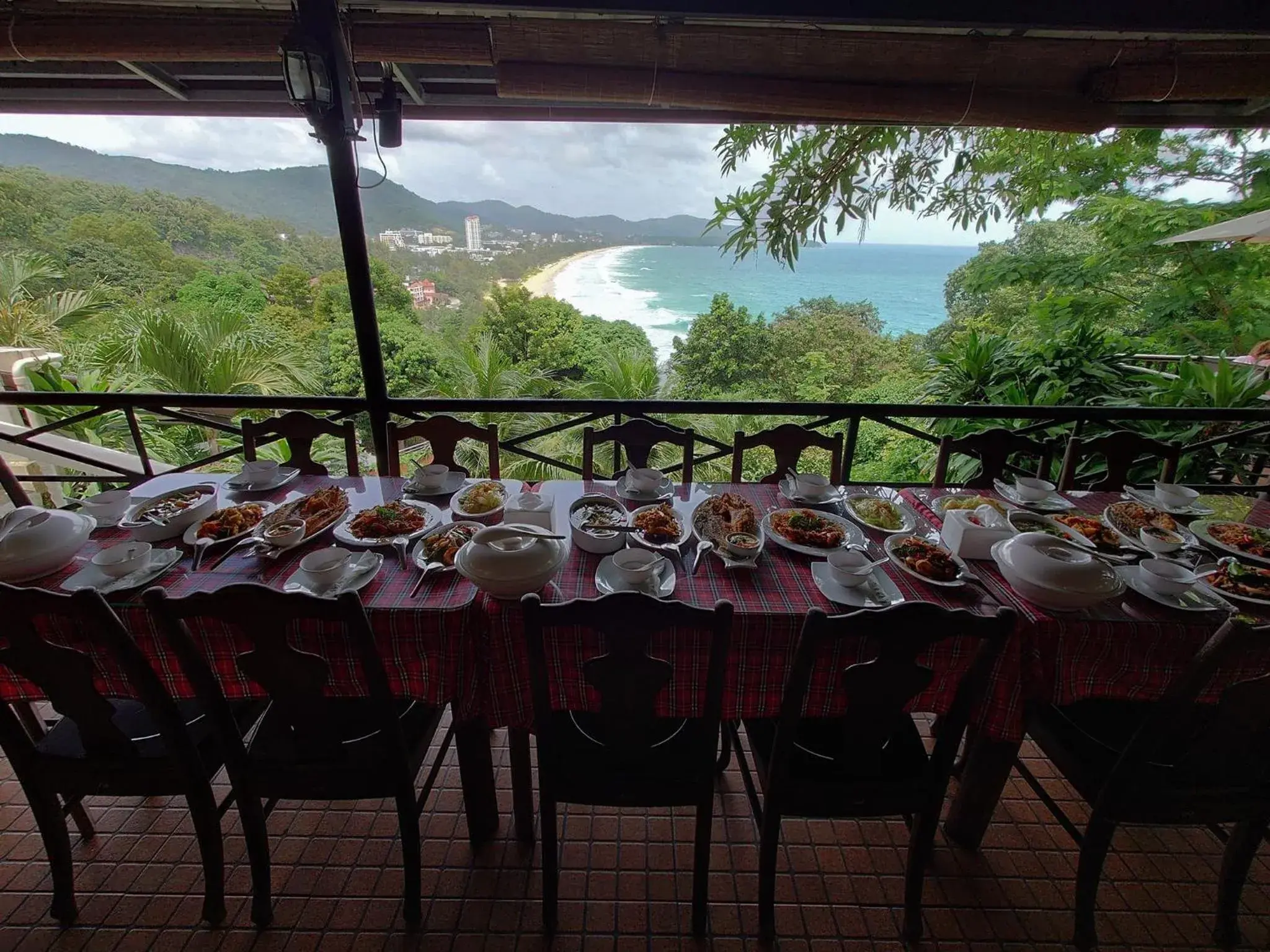 Restaurant/places to eat in On The Hill Karon Resort Restaurant/places to eat in On The Hill Karon Resort