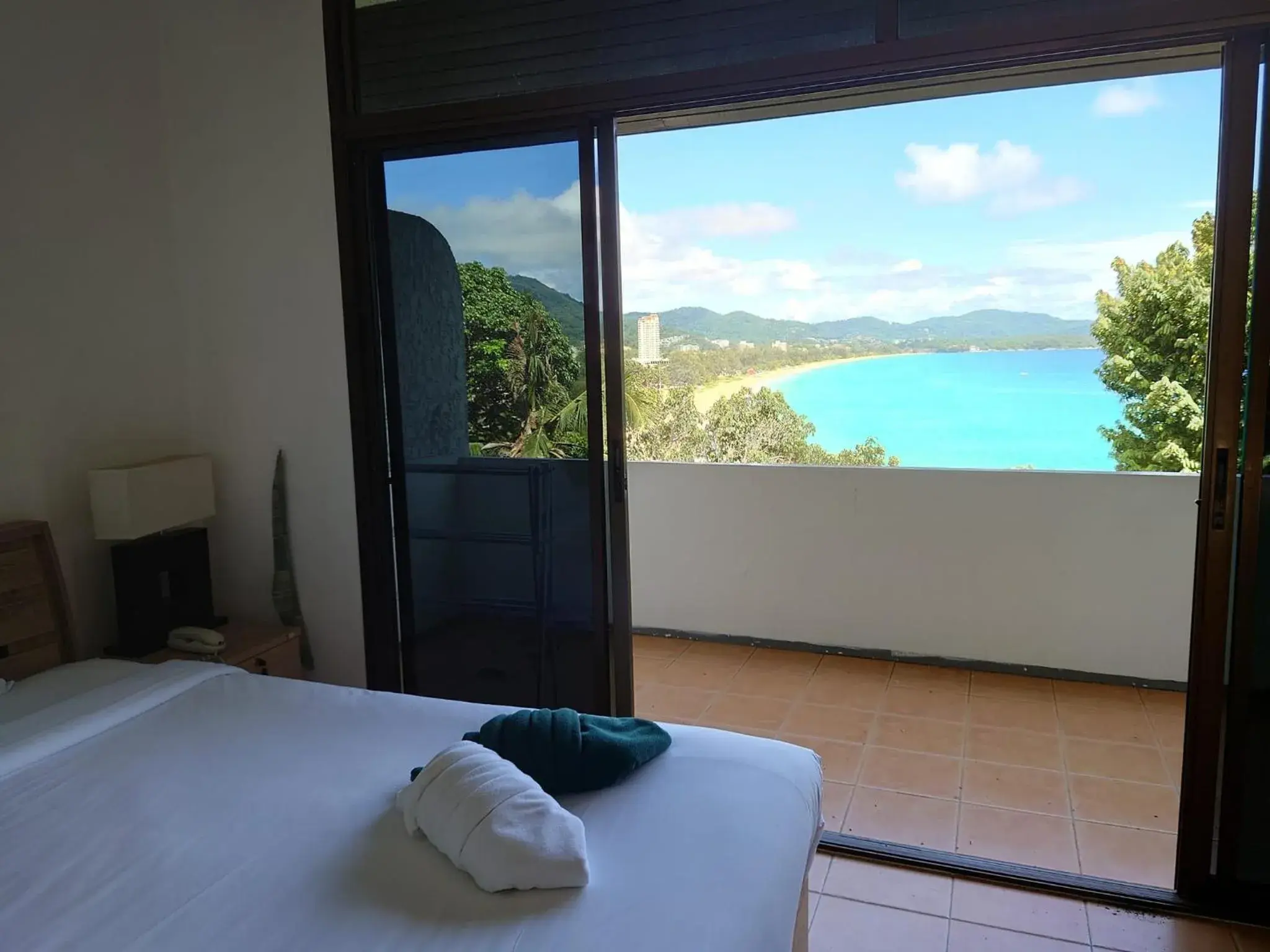 Property building, Bed in On The Hill Karon Resort Property building, Bed in On The Hill Karon Resort