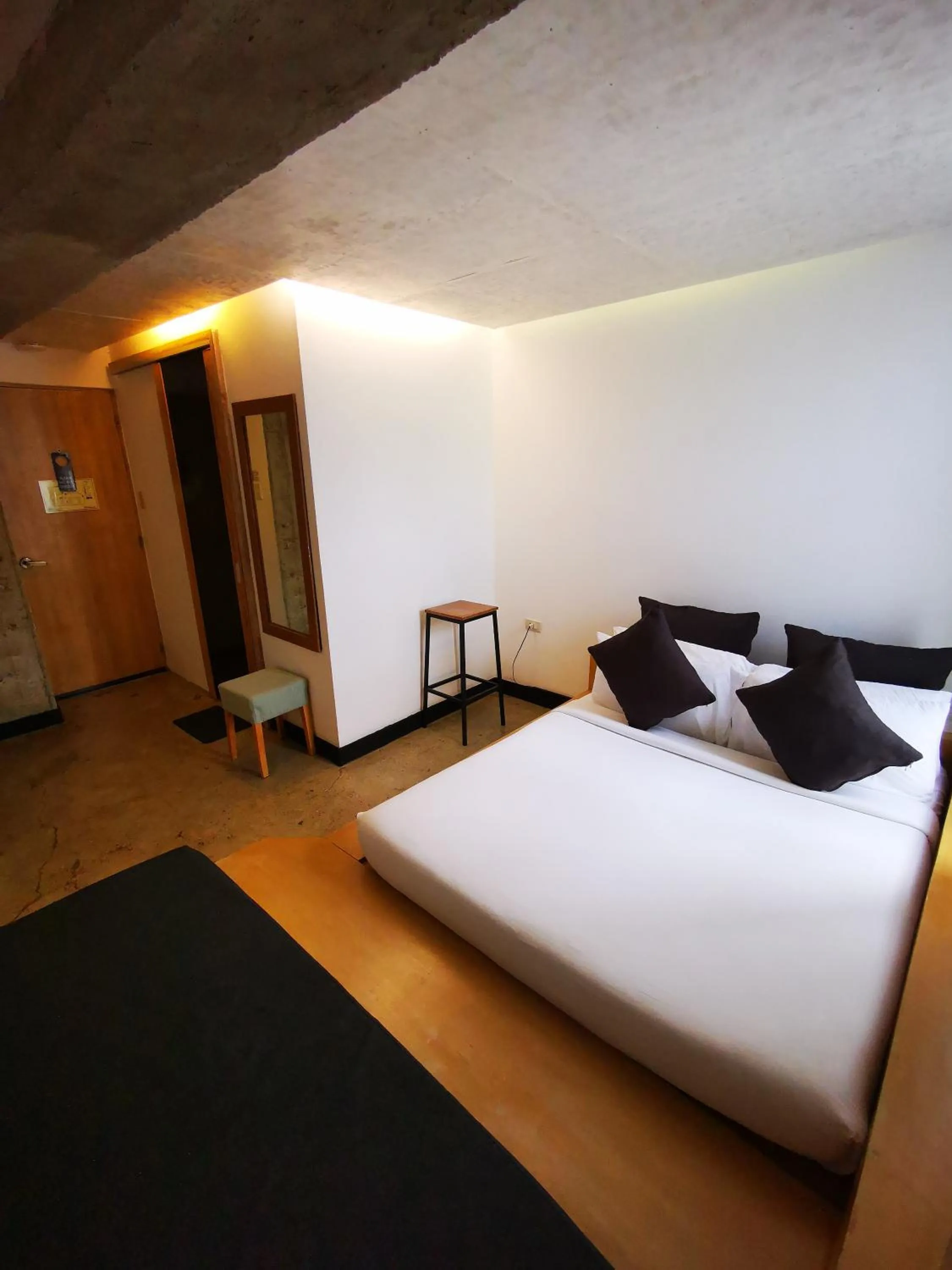 Bedroom, Bed in Urban Boutique Hotel