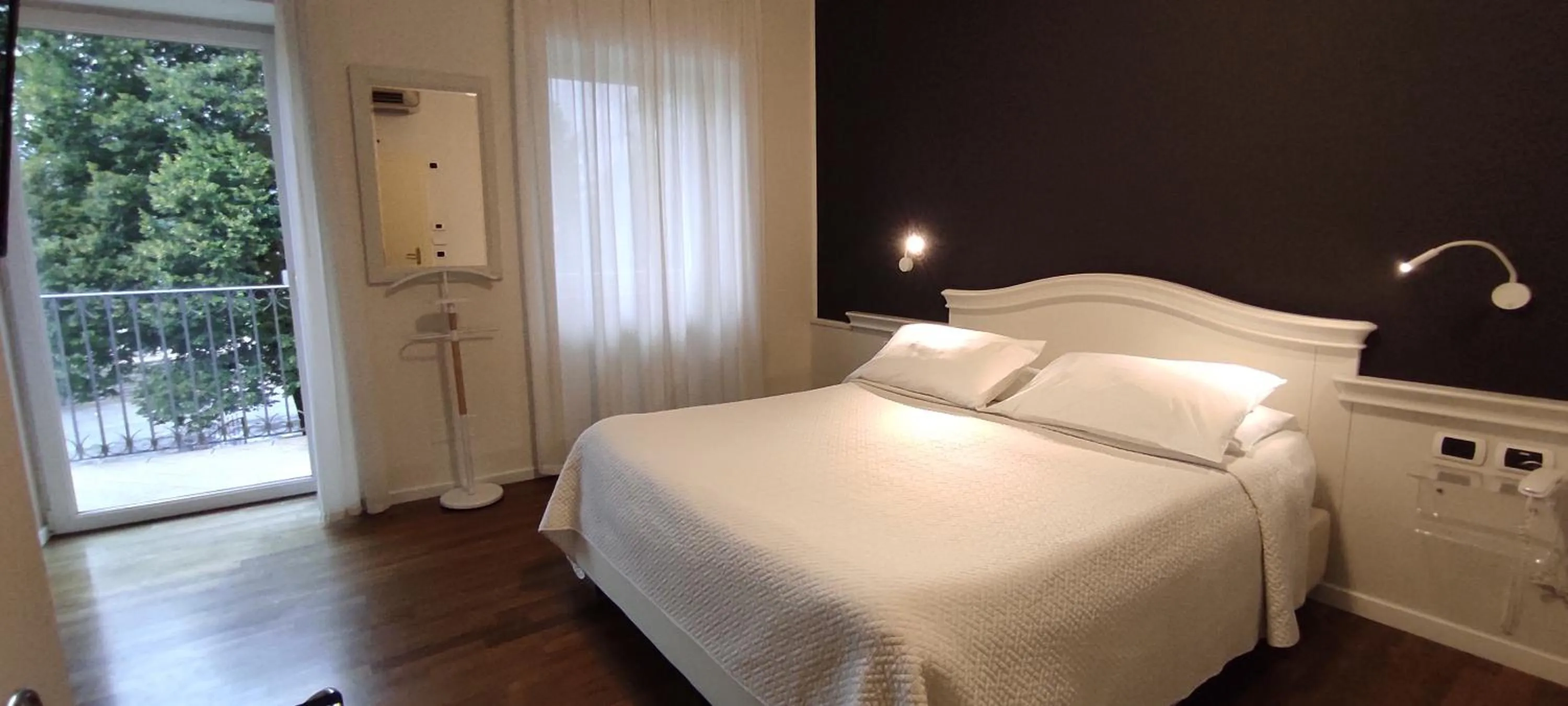 Breakfast, Bed in Hotel Lilla'