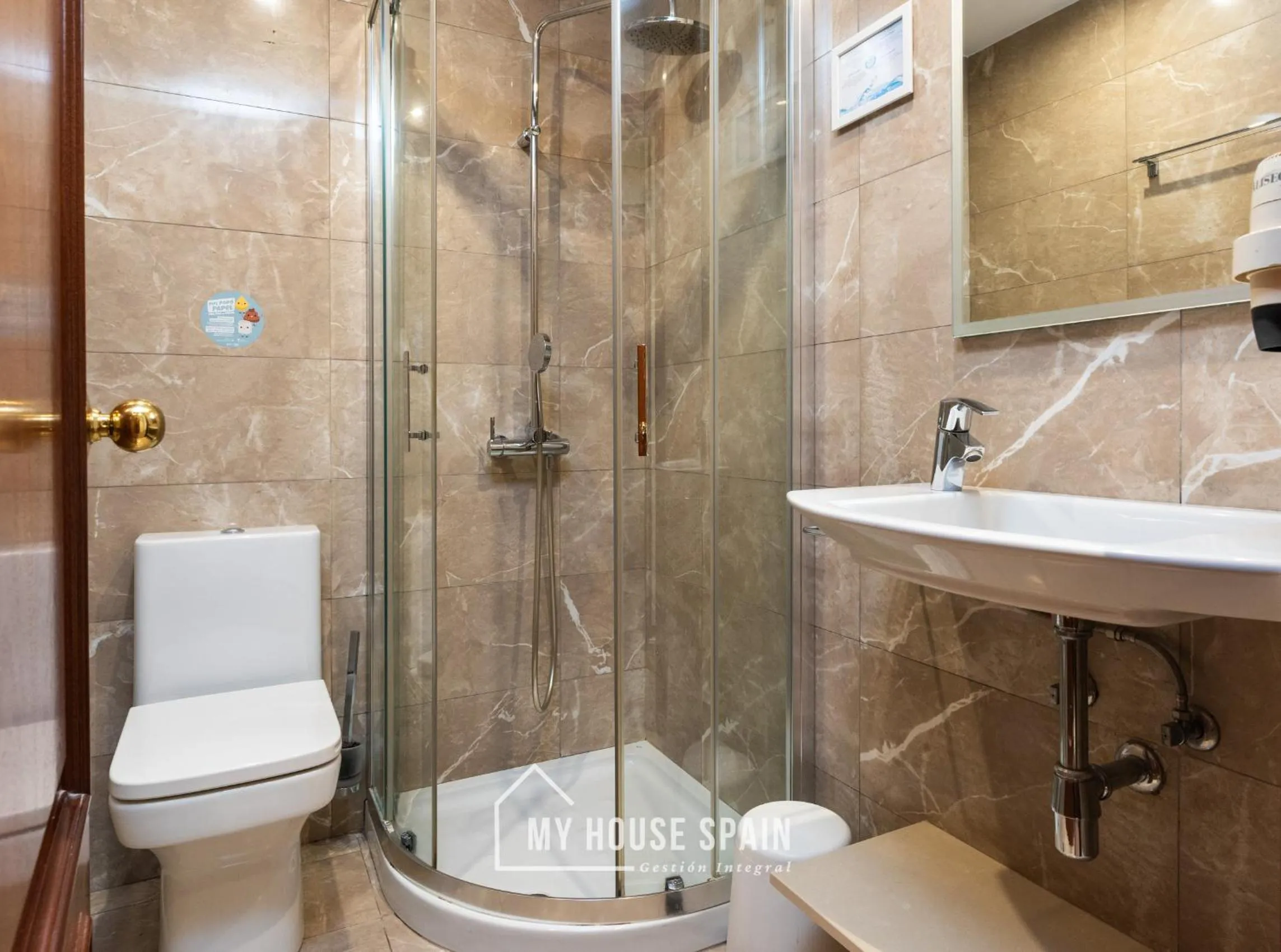 Bathroom in Hotel Playa Poniente