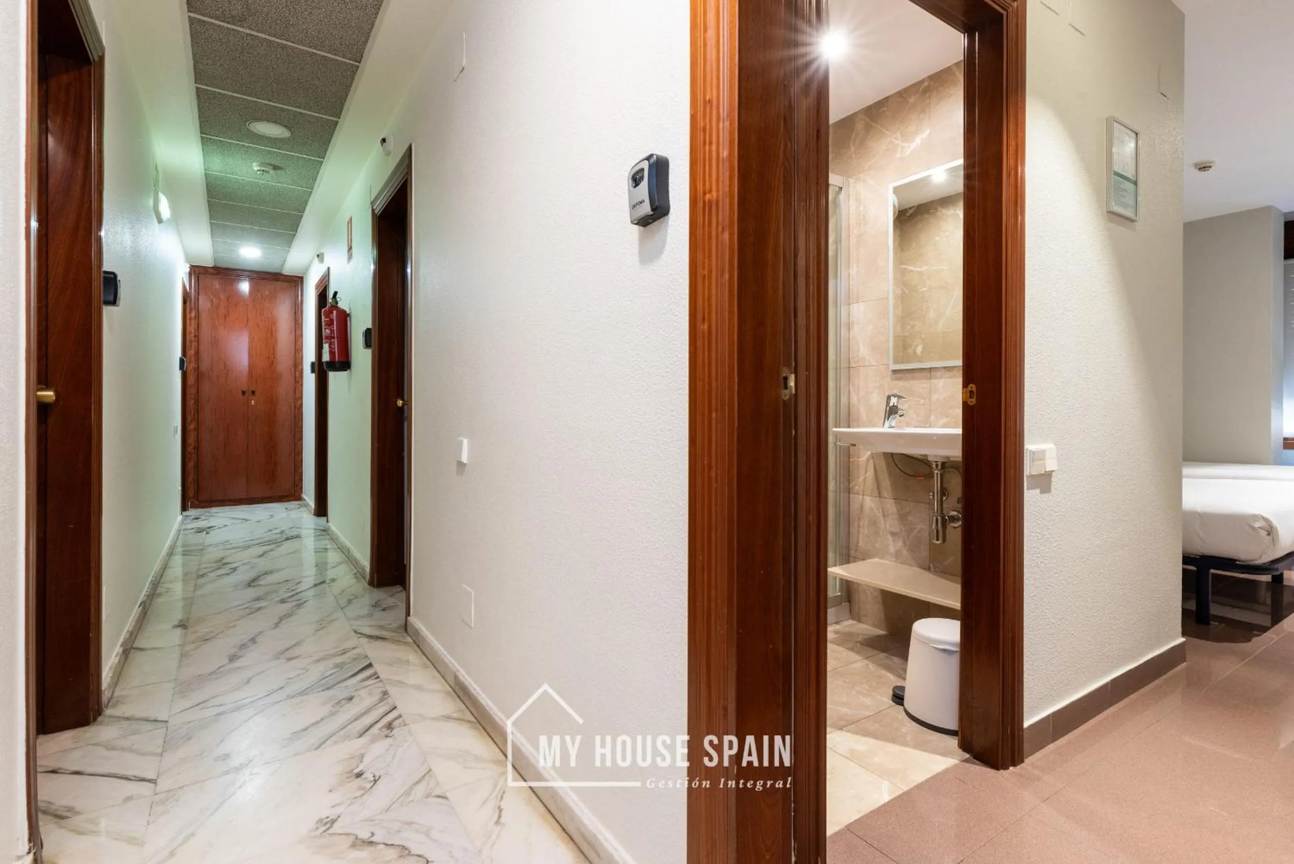 Bathroom in Hotel Playa Poniente