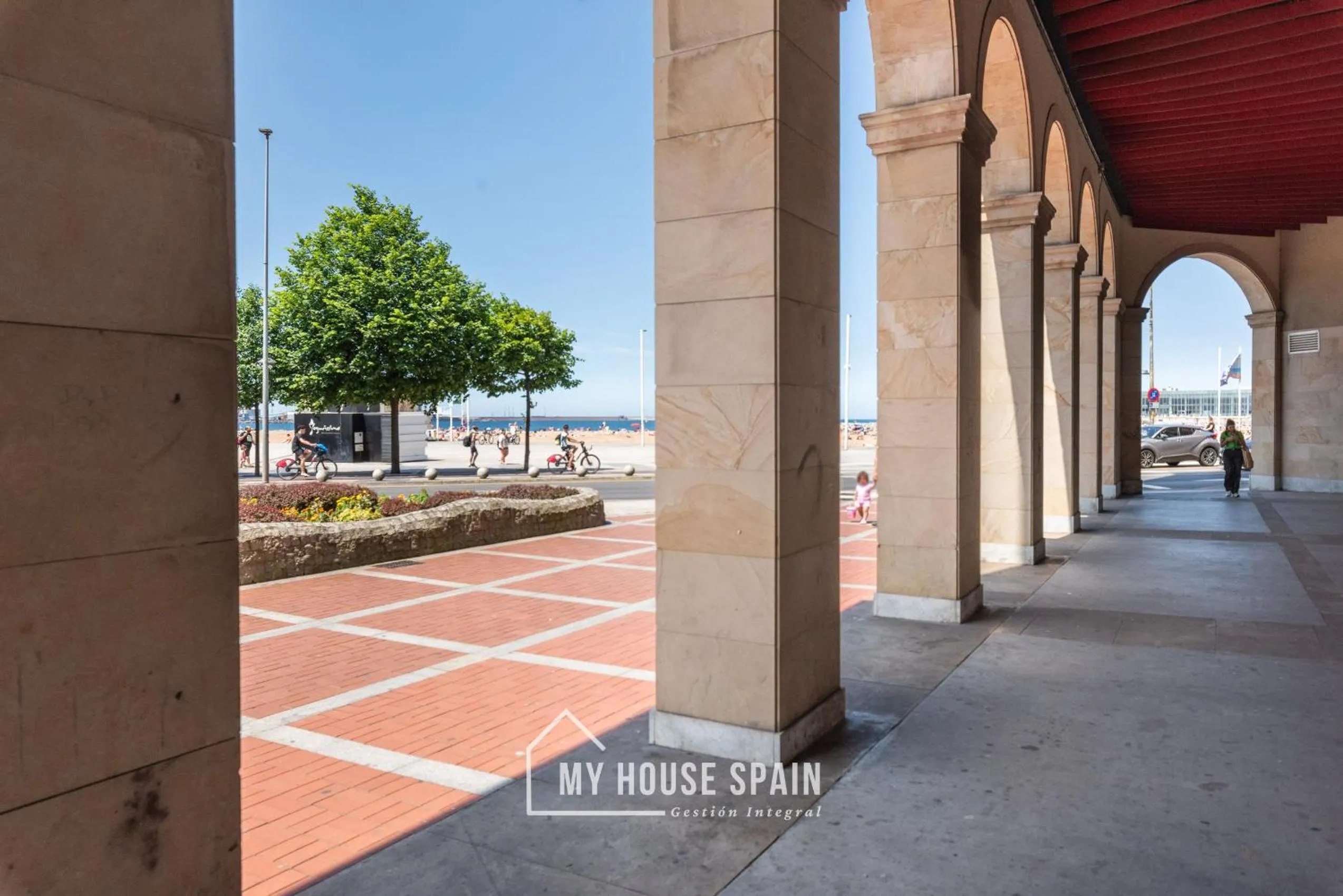 Day in Hotel Playa Poniente