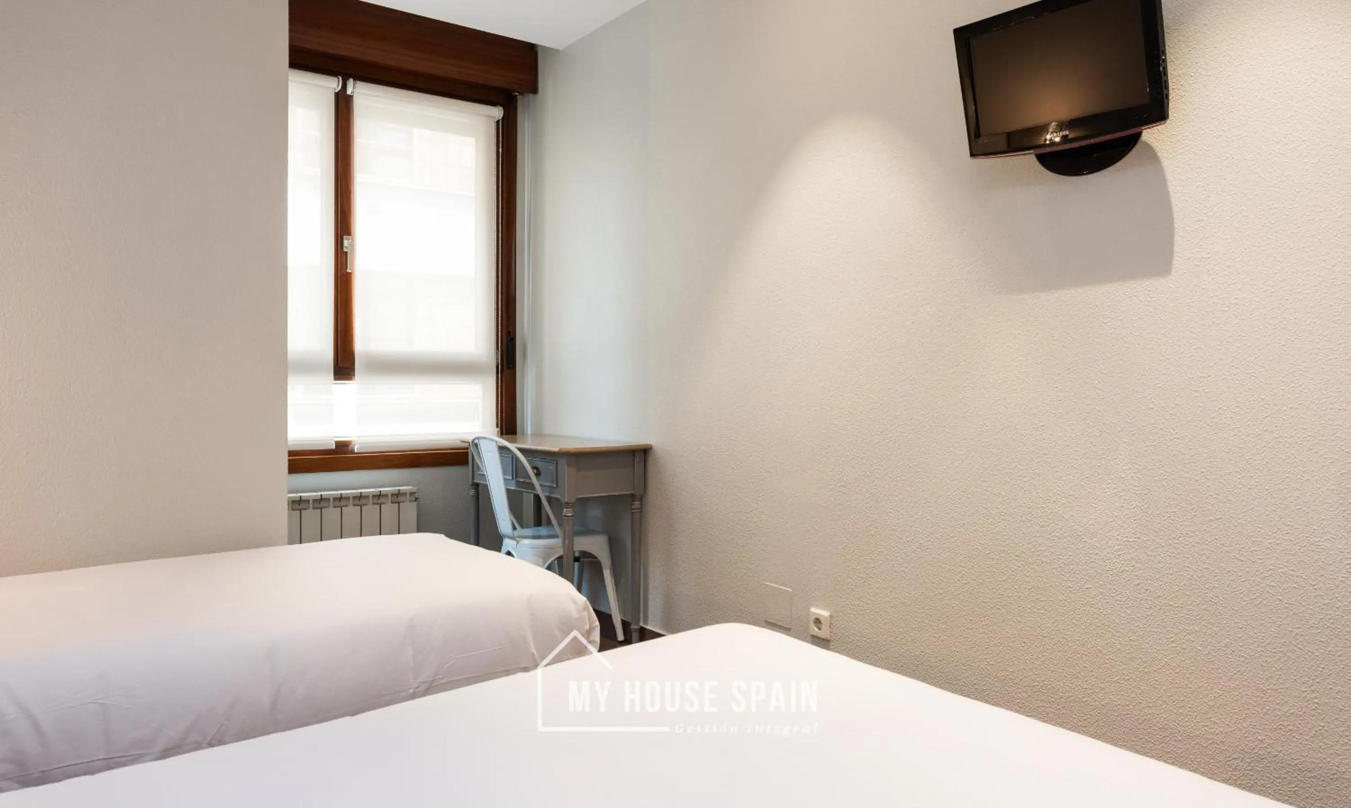 TV and multimedia, Bed in Hotel Playa Poniente