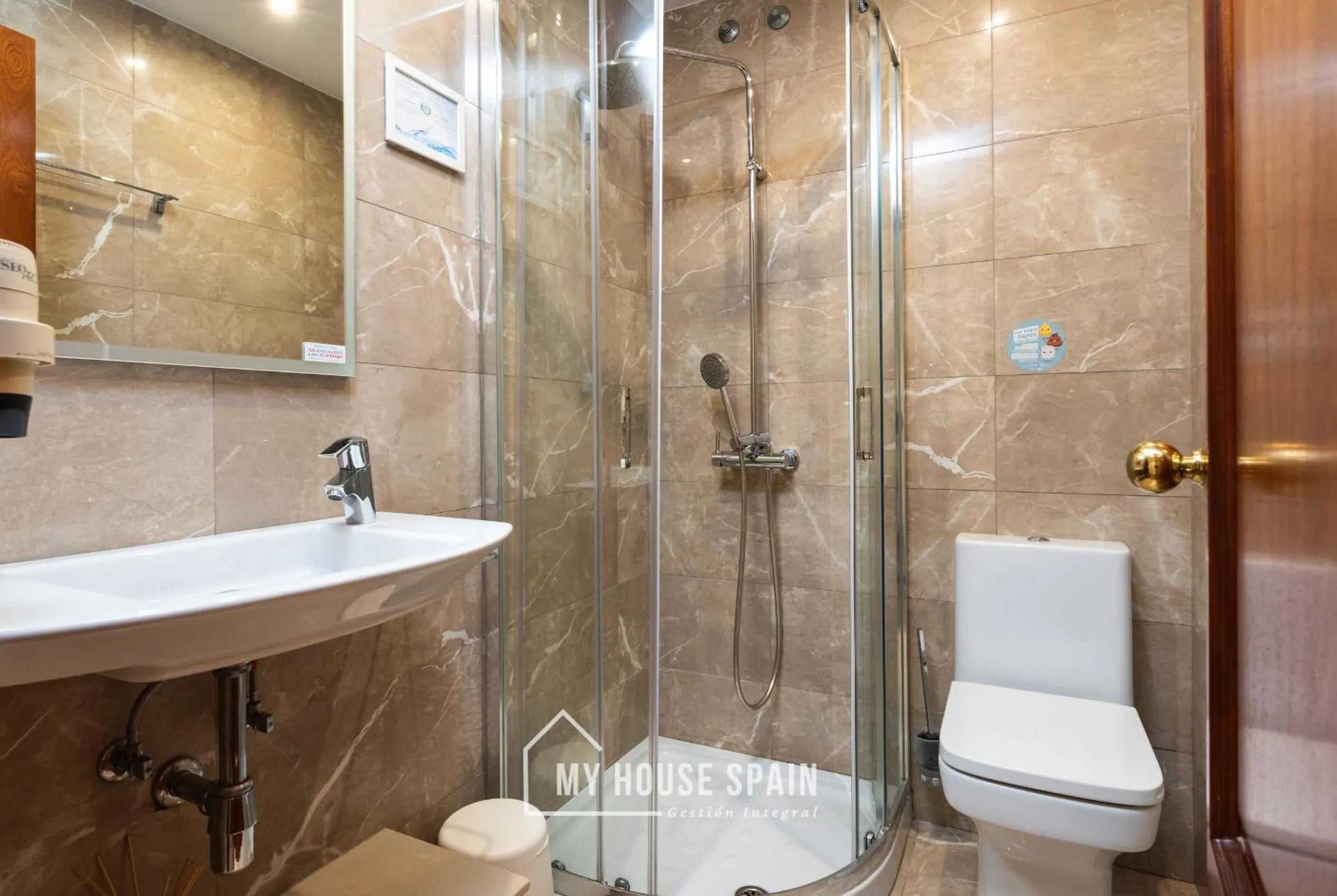 Bathroom in Hotel Playa Poniente