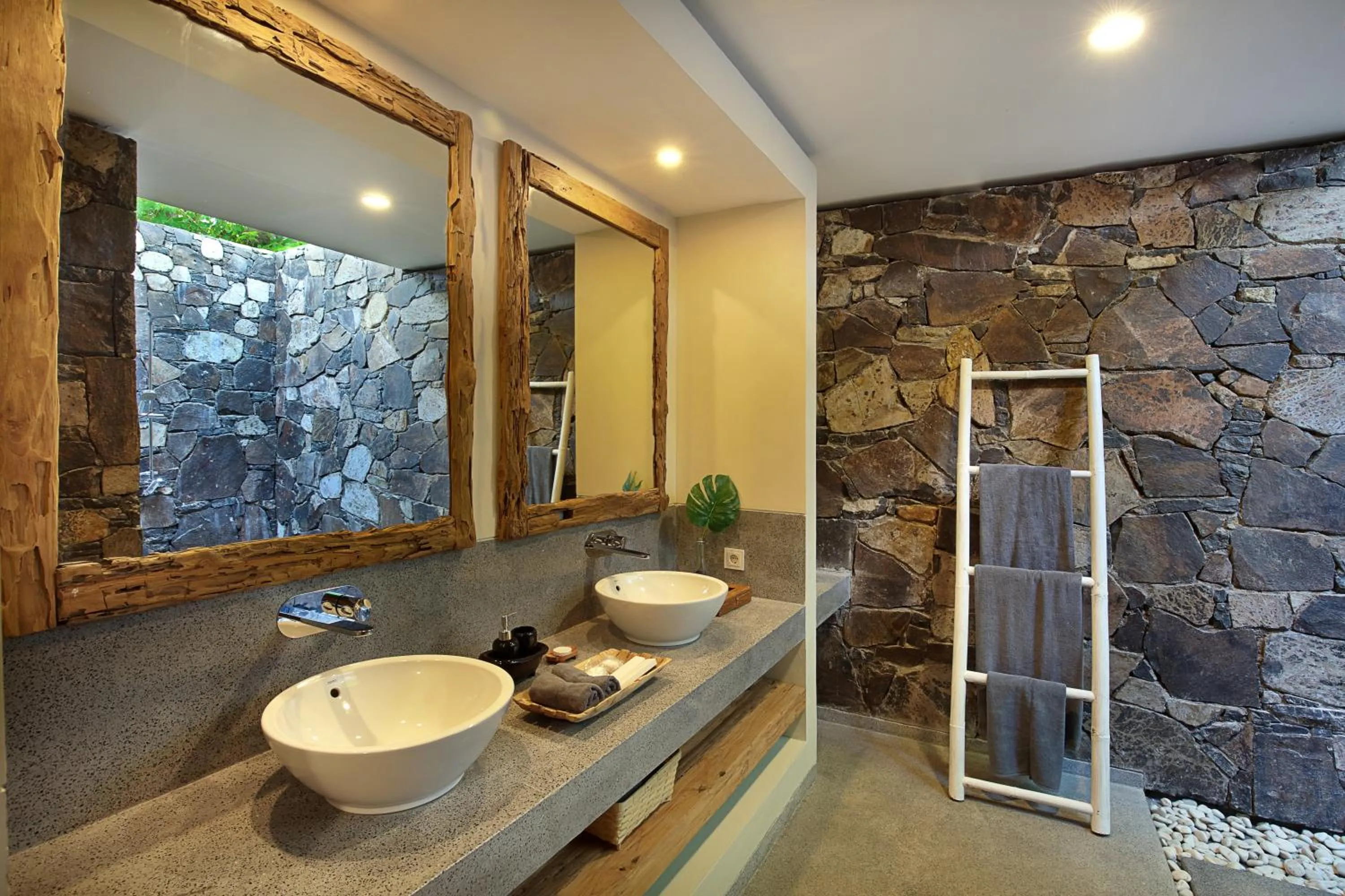 Bathroom in Ponte Villas