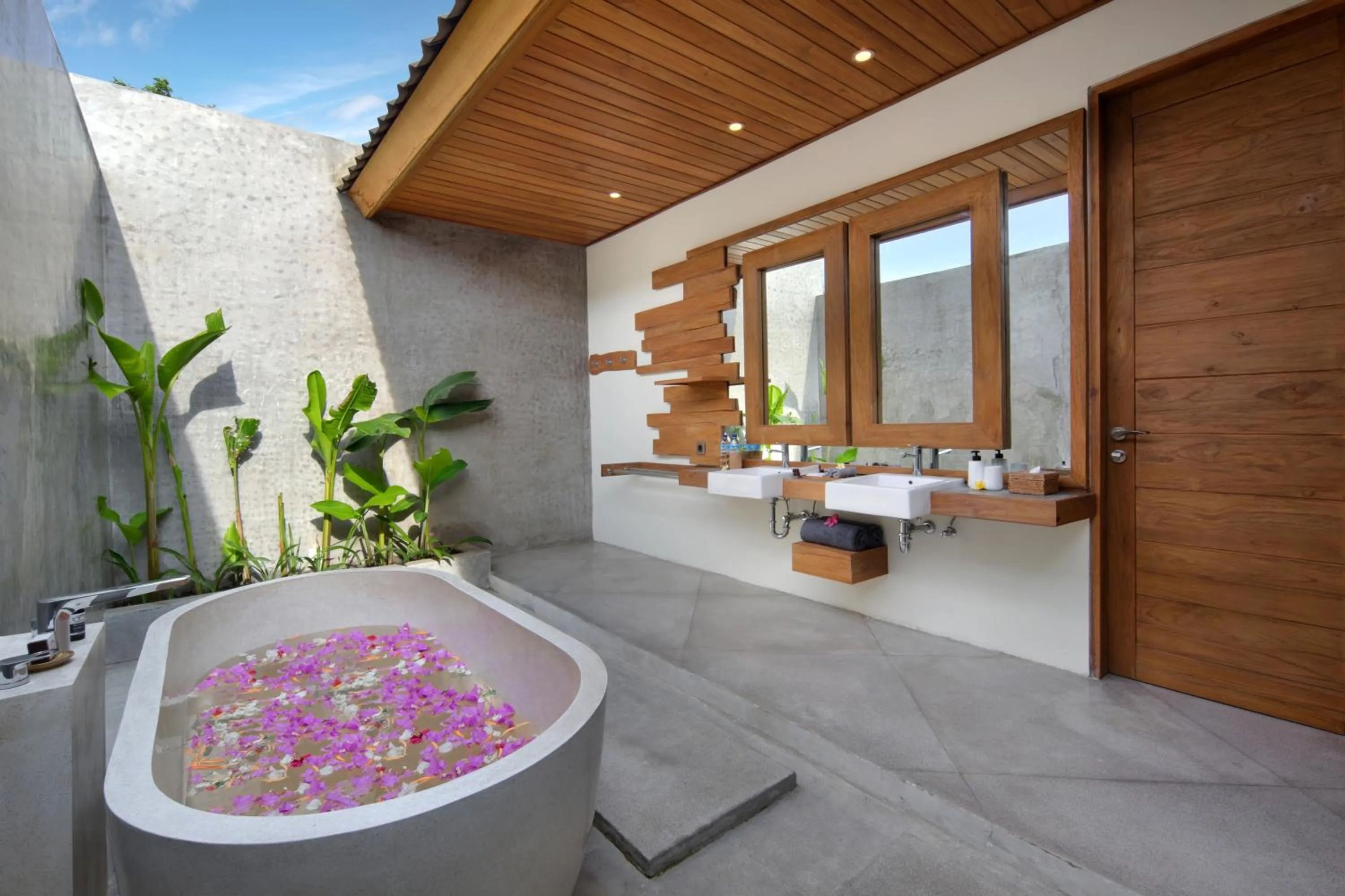 Bathroom in Ponte Villas