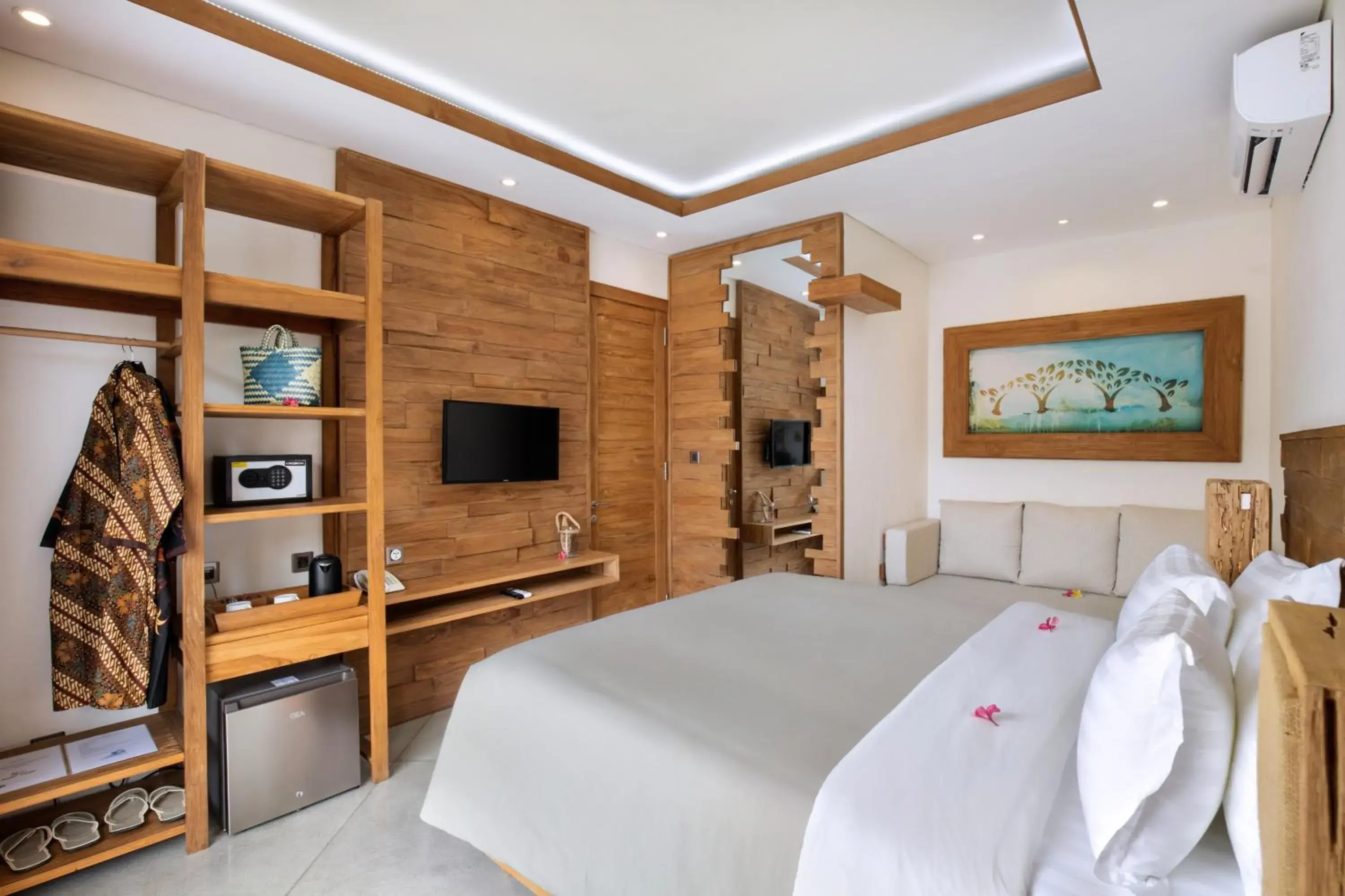 Deluxe Queen Room in Ponte Villas Deluxe Queen Room in Ponte Villas