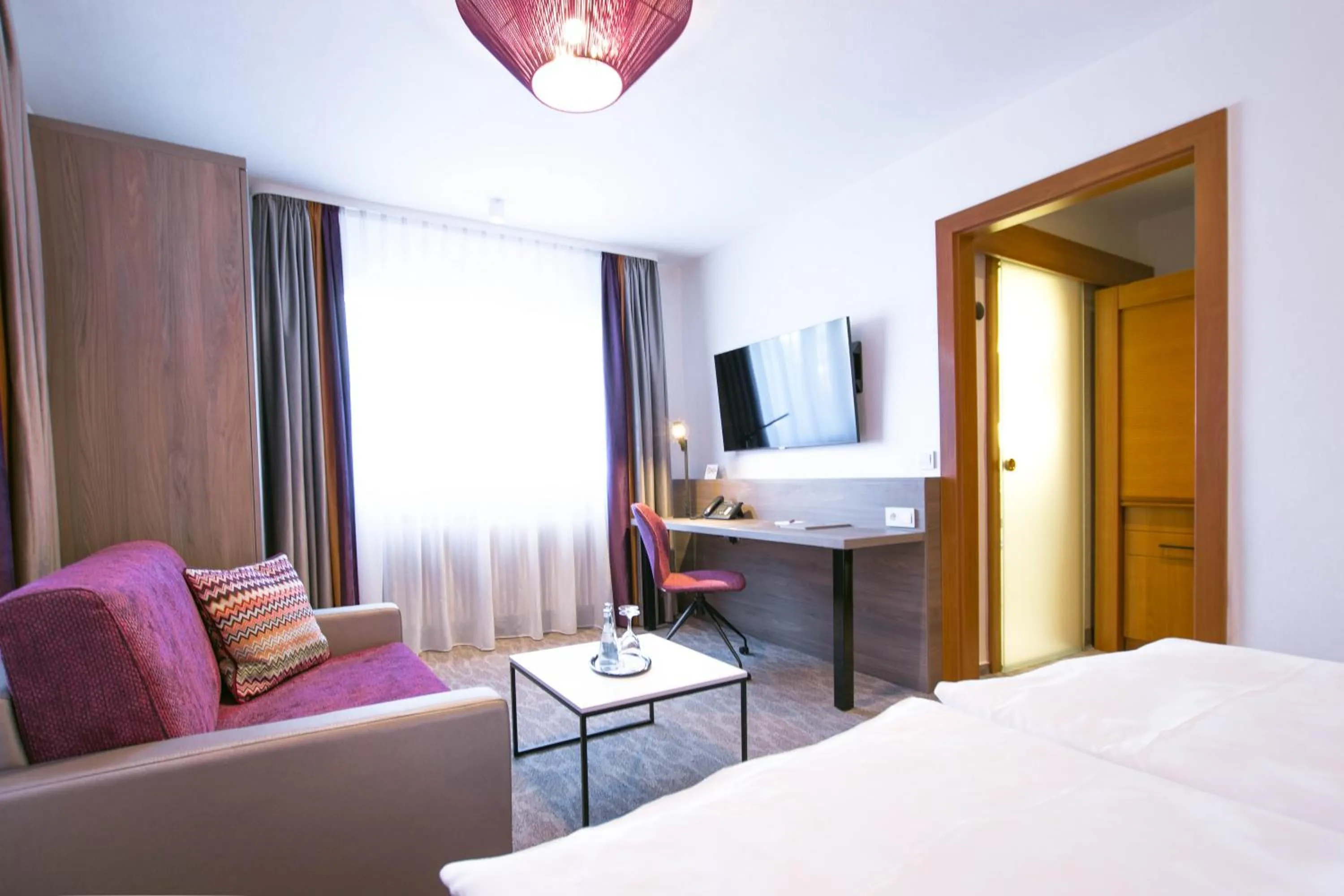 Photo of the whole room, Bed in Hotel Boehler