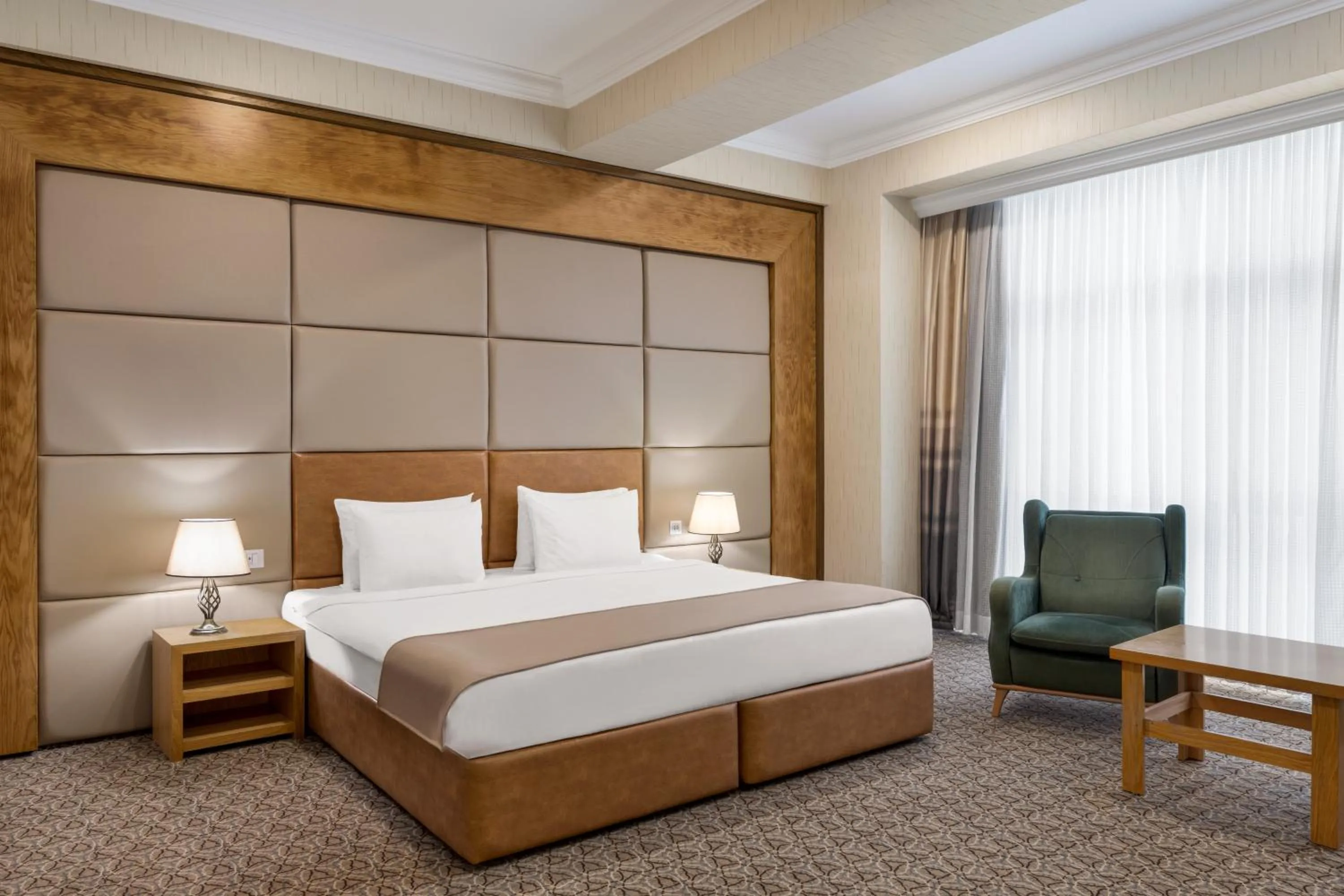 Bed in Wyndham Baku