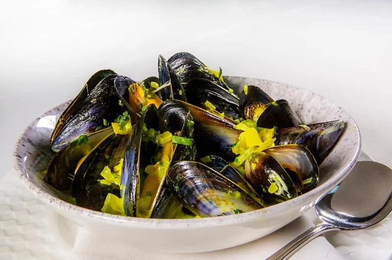 Food in Gibbon Bridge Hotel