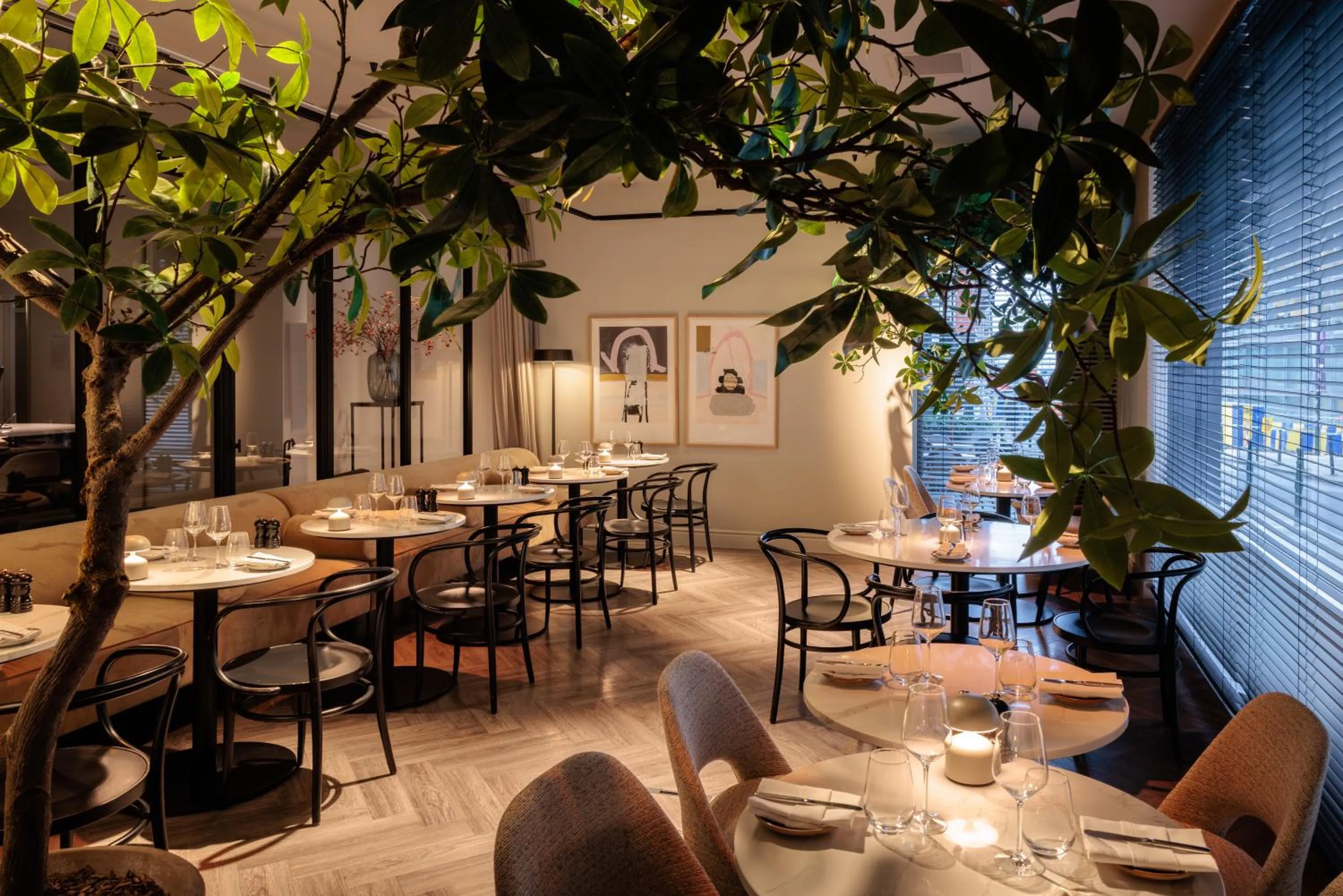 Restaurant/places to eat in Pillows City Hotel Brussels Centre