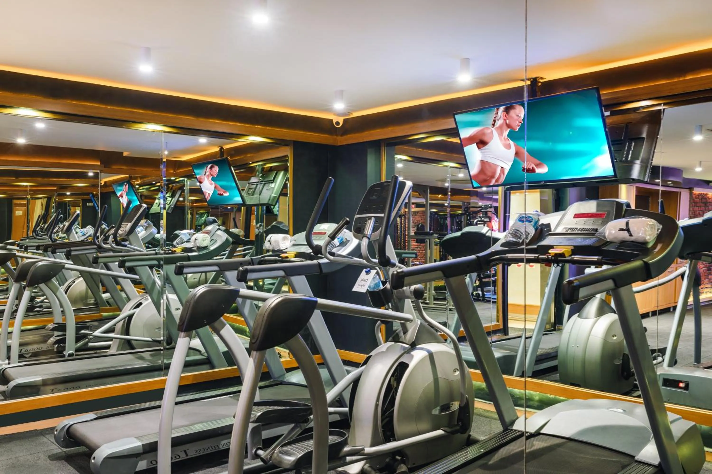 Fitness centre/facilities in Hotel Amira Istanbul