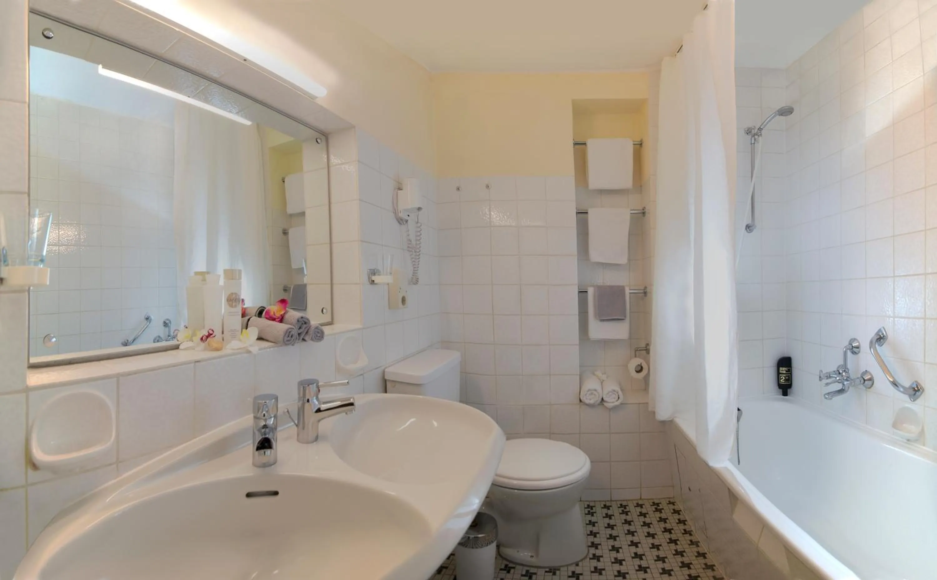 Bathroom in Hotel Heikenberg