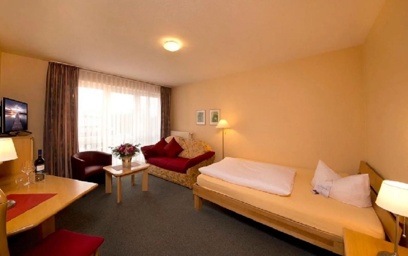 Bed in Hotel Heikenberg