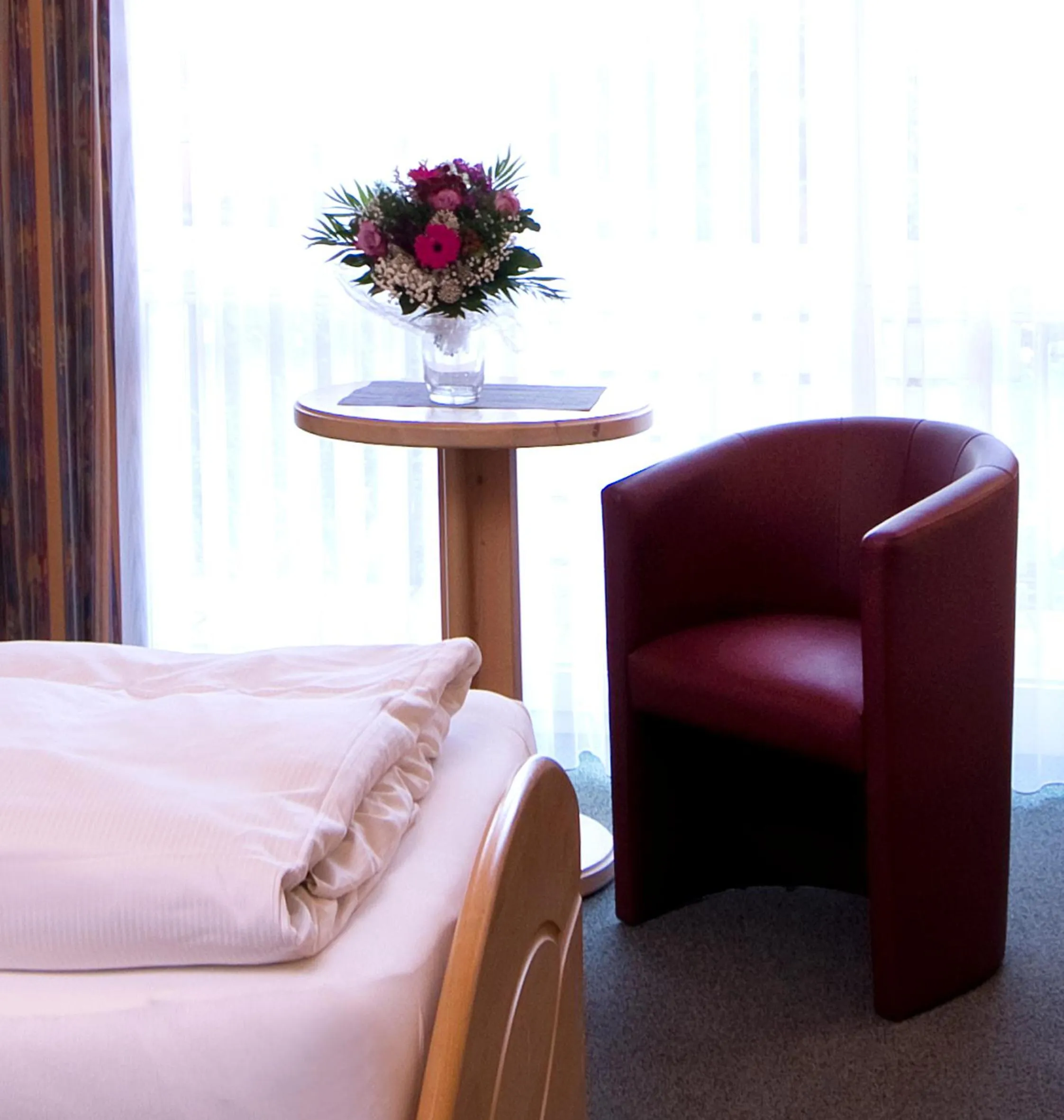 Photo of the whole room, Bed in Hotel Heikenberg