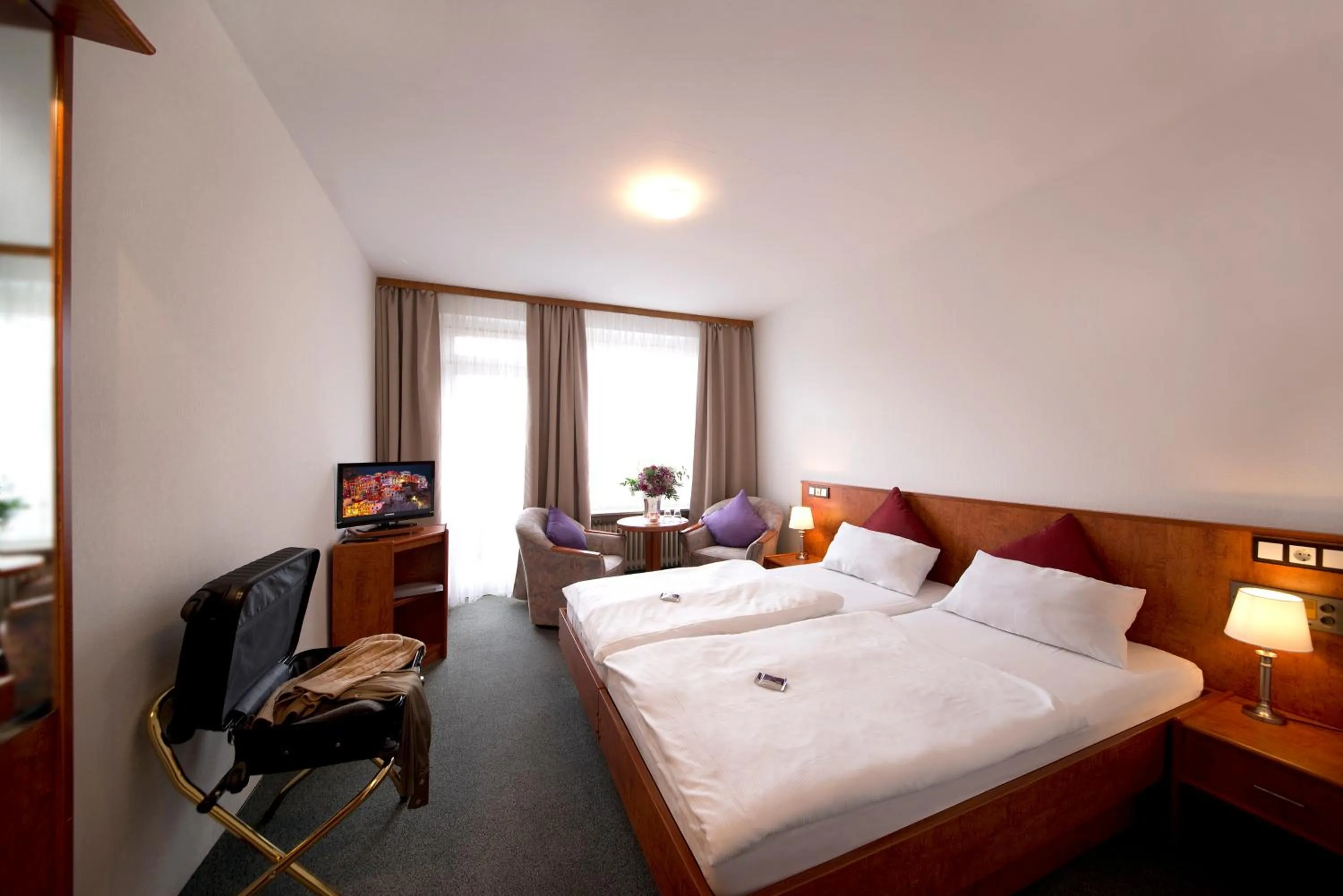 Photo of the whole room, Bed in Hotel Heikenberg