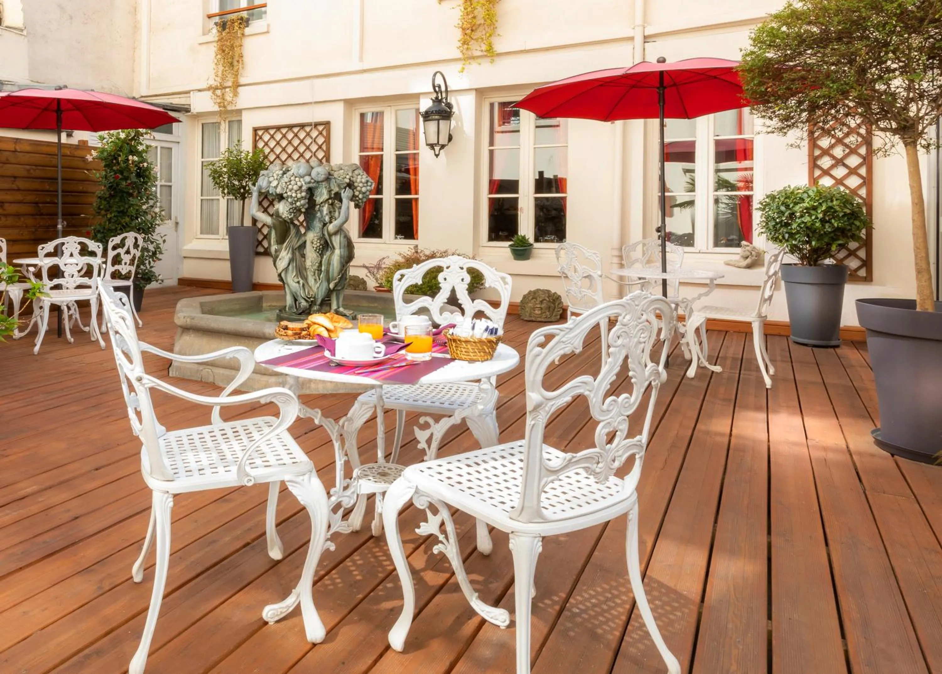 Patio in Agate Hôtel