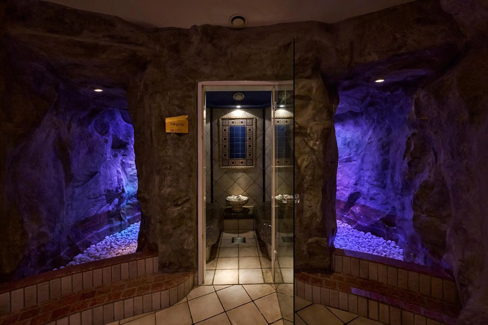 Spa and wellness centre/facilities in Hotel Vereina