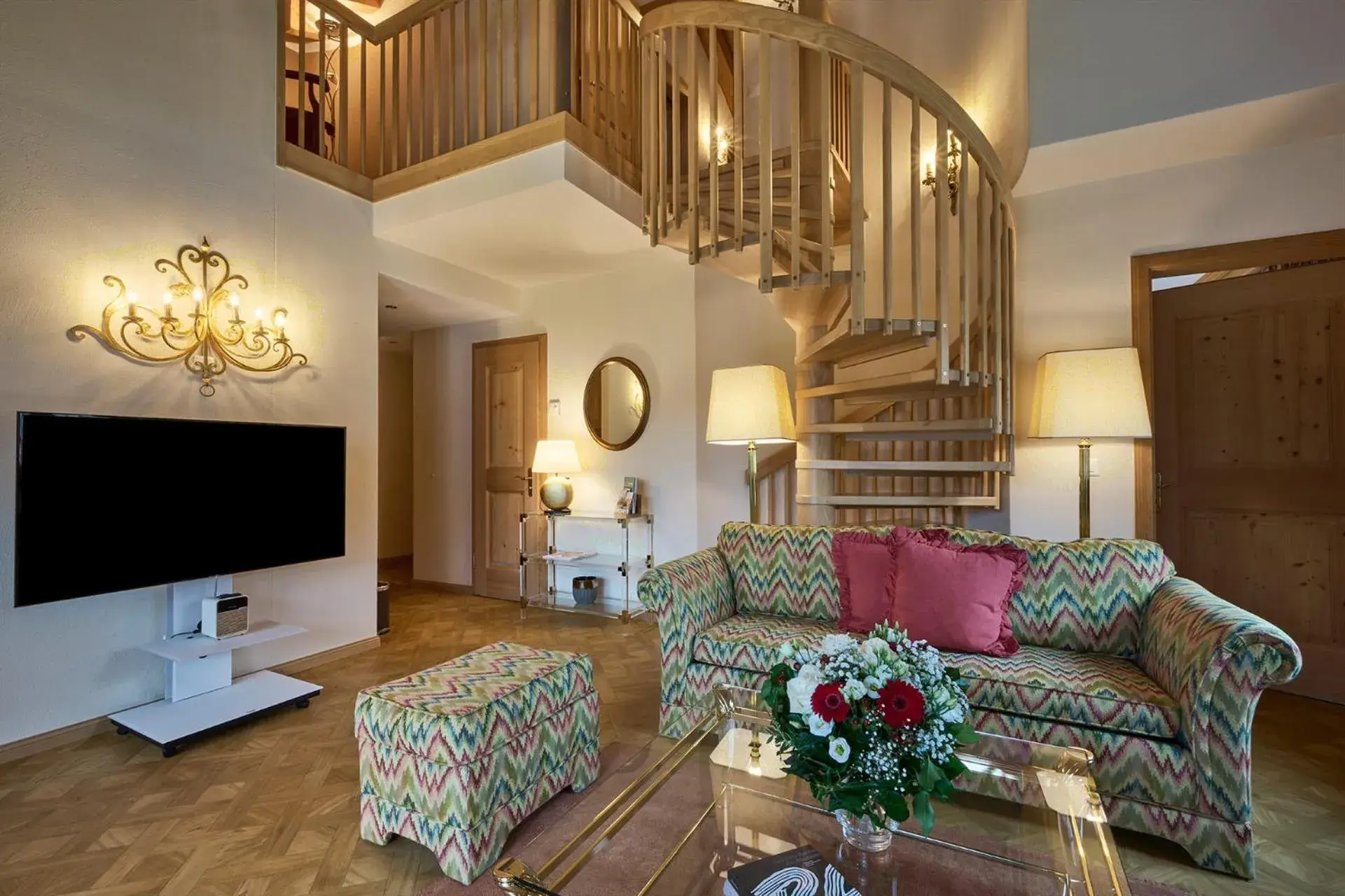 Two-Bedroom Suite in Hotel Vereina Two-Bedroom Suite in Hotel Vereina