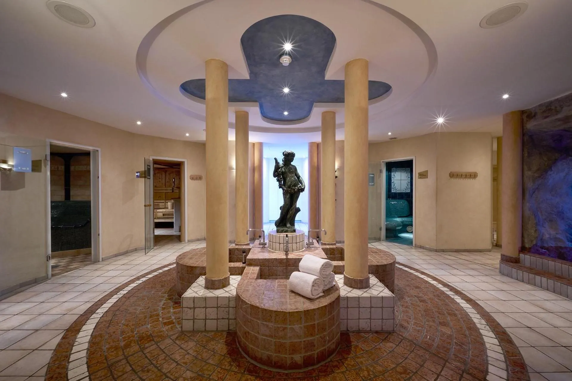 Spa and wellness centre/facilities in Hotel Vereina