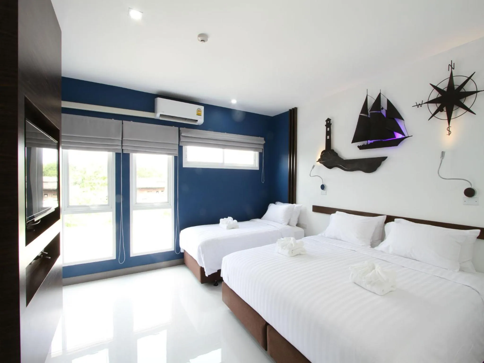 Photo of the whole room, Bed in Anna-Nava Pakkret Hotel