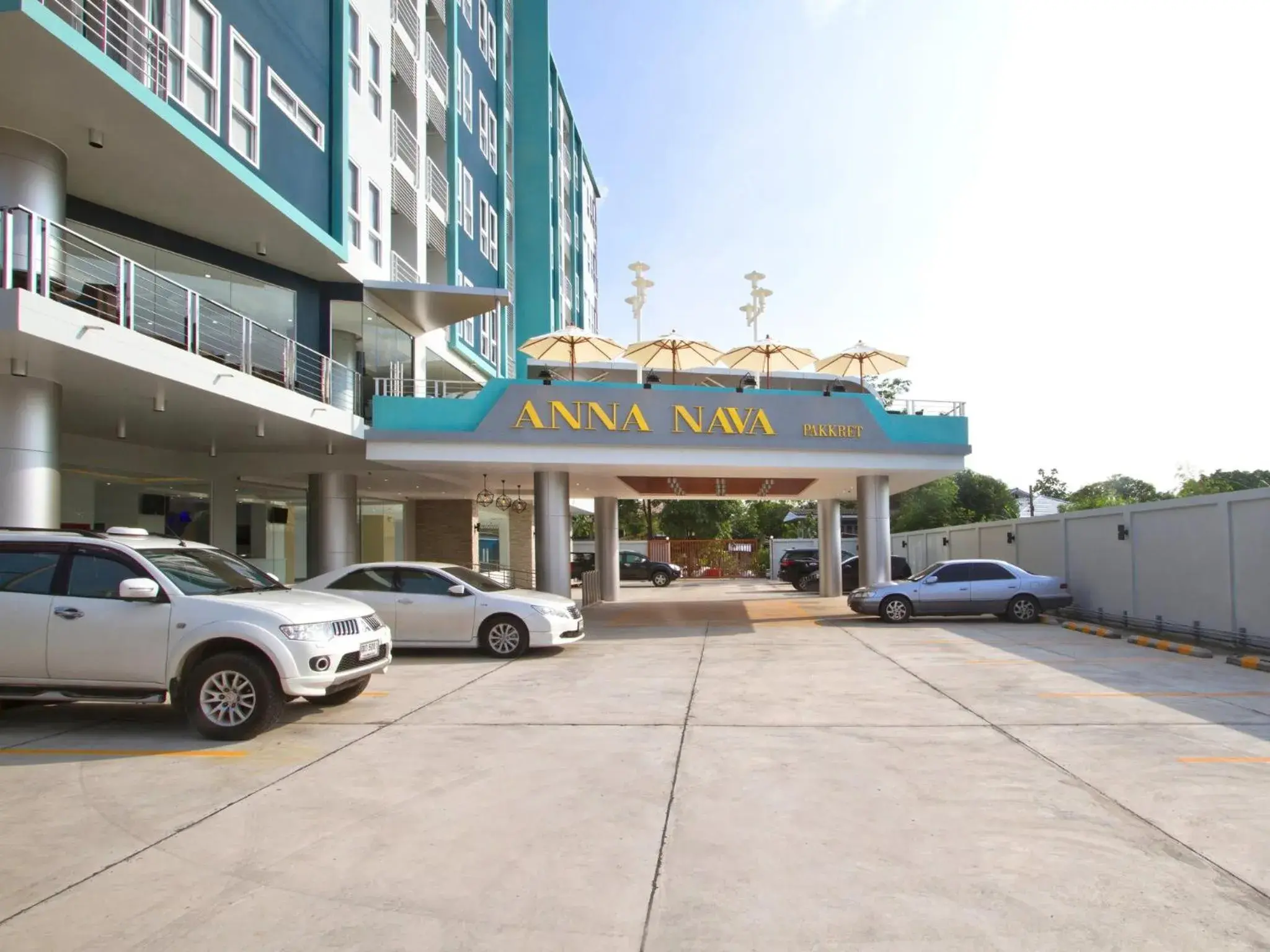 Property building in Anna-Nava Pakkret Hotel Property building in Anna-Nava Pakkret Hotel