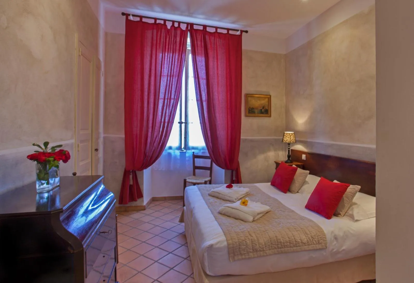 Bedroom, Bed in Mare E Monti - Hôtel de Charme