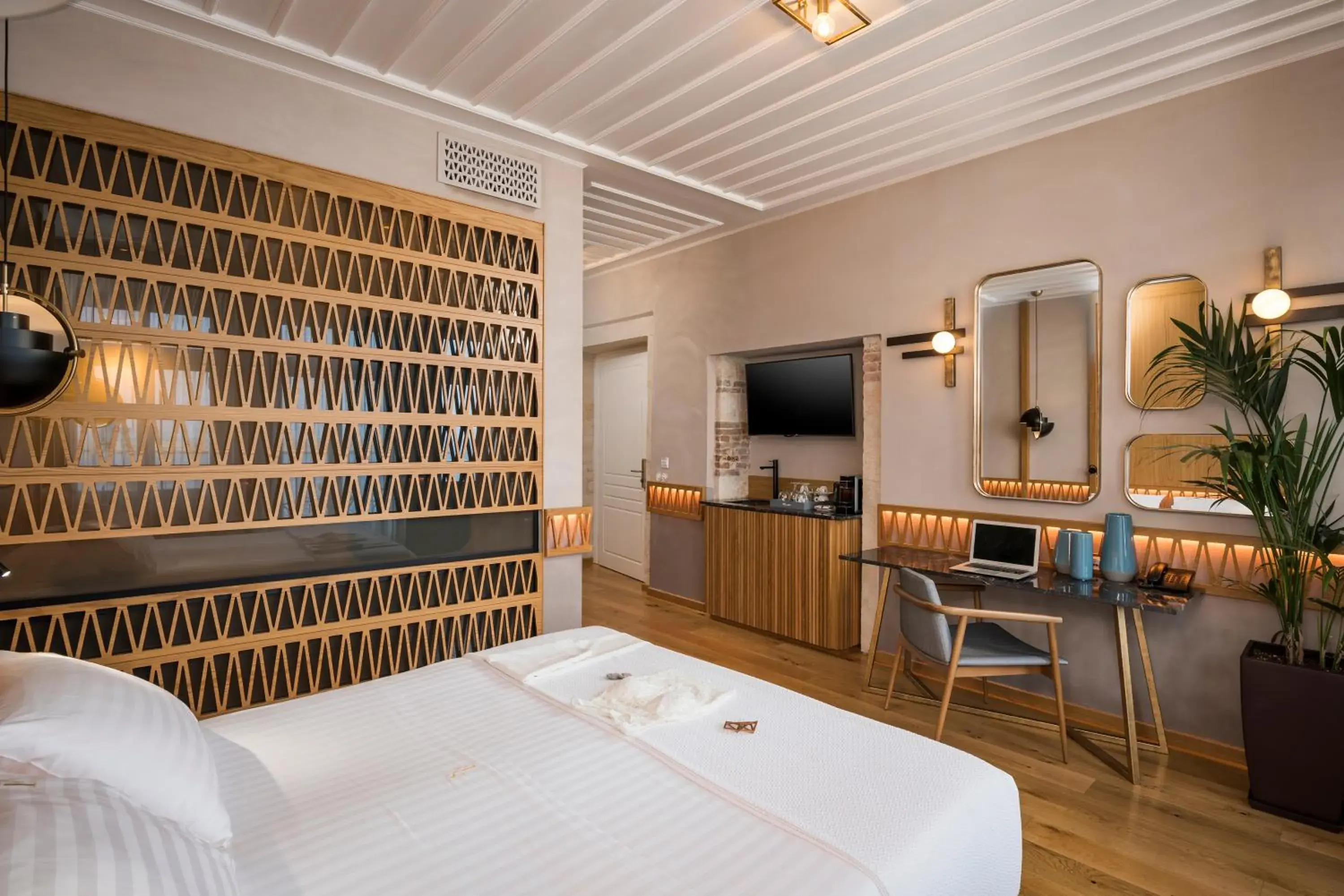 Balcony/Terrace, Bed in Scala de Faro Balcony/Terrace, Bed in Scala de Faro