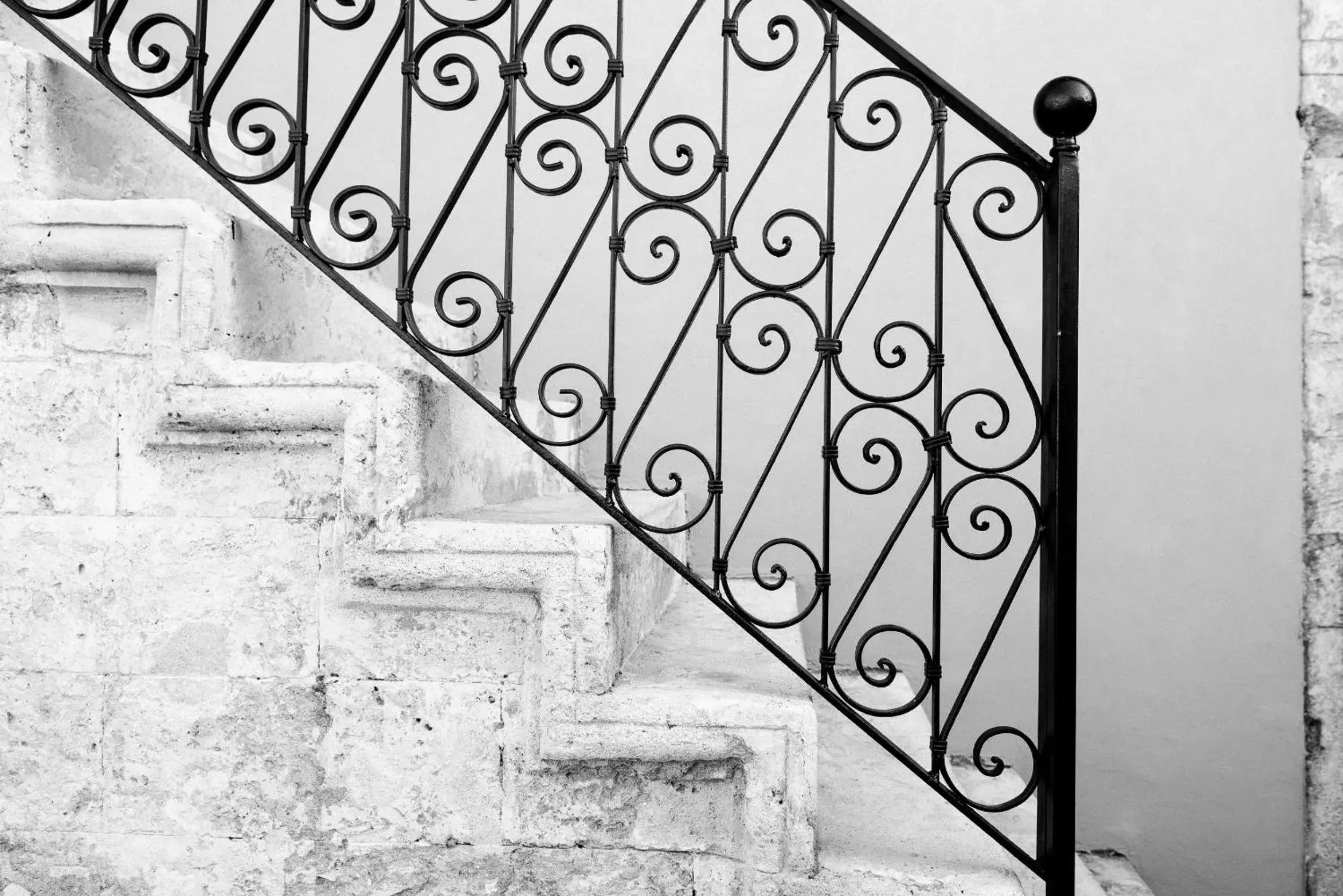 Facade/entrance in Scala de Faro Facade/entrance in Scala de Faro