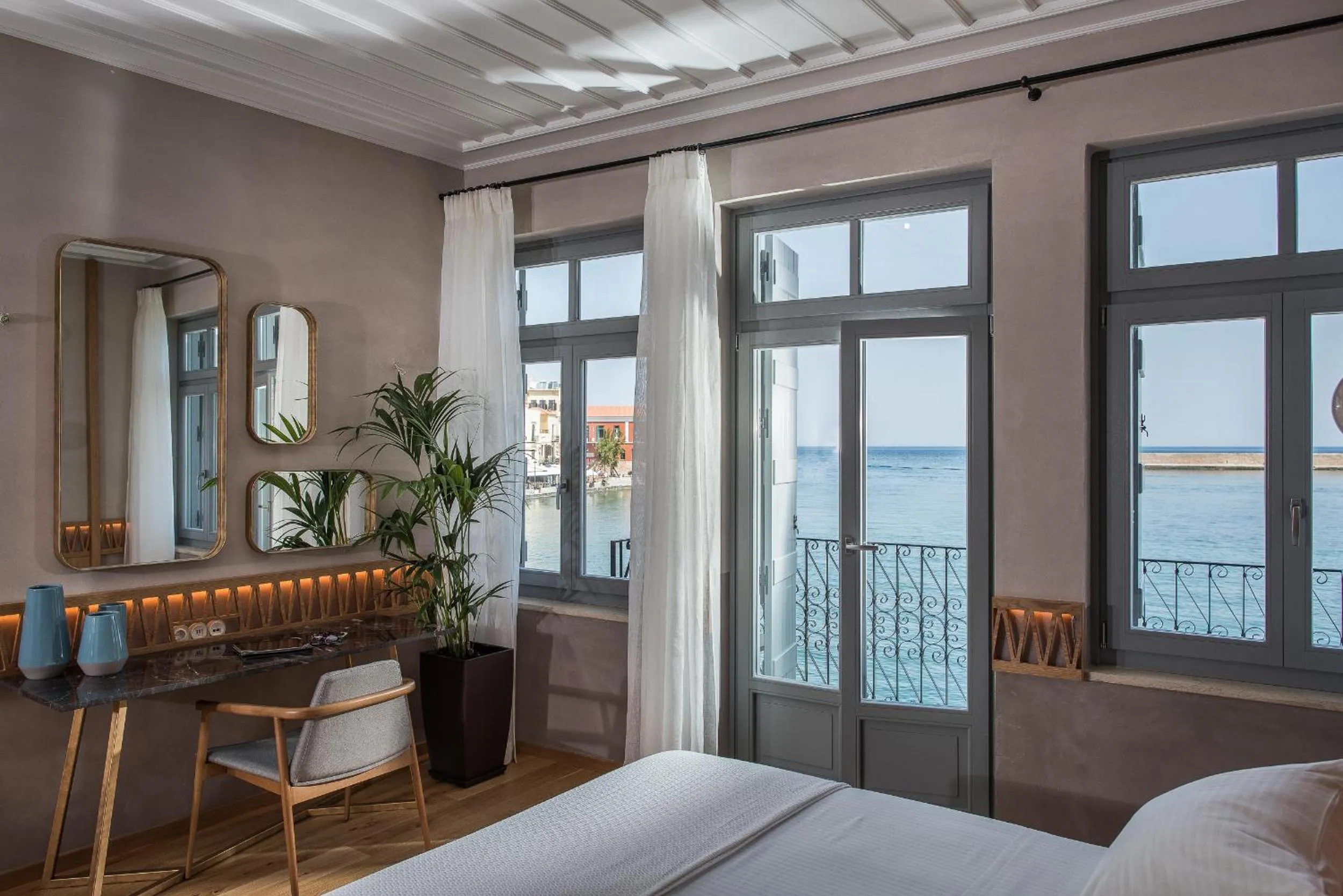 Bed in Scala de Faro