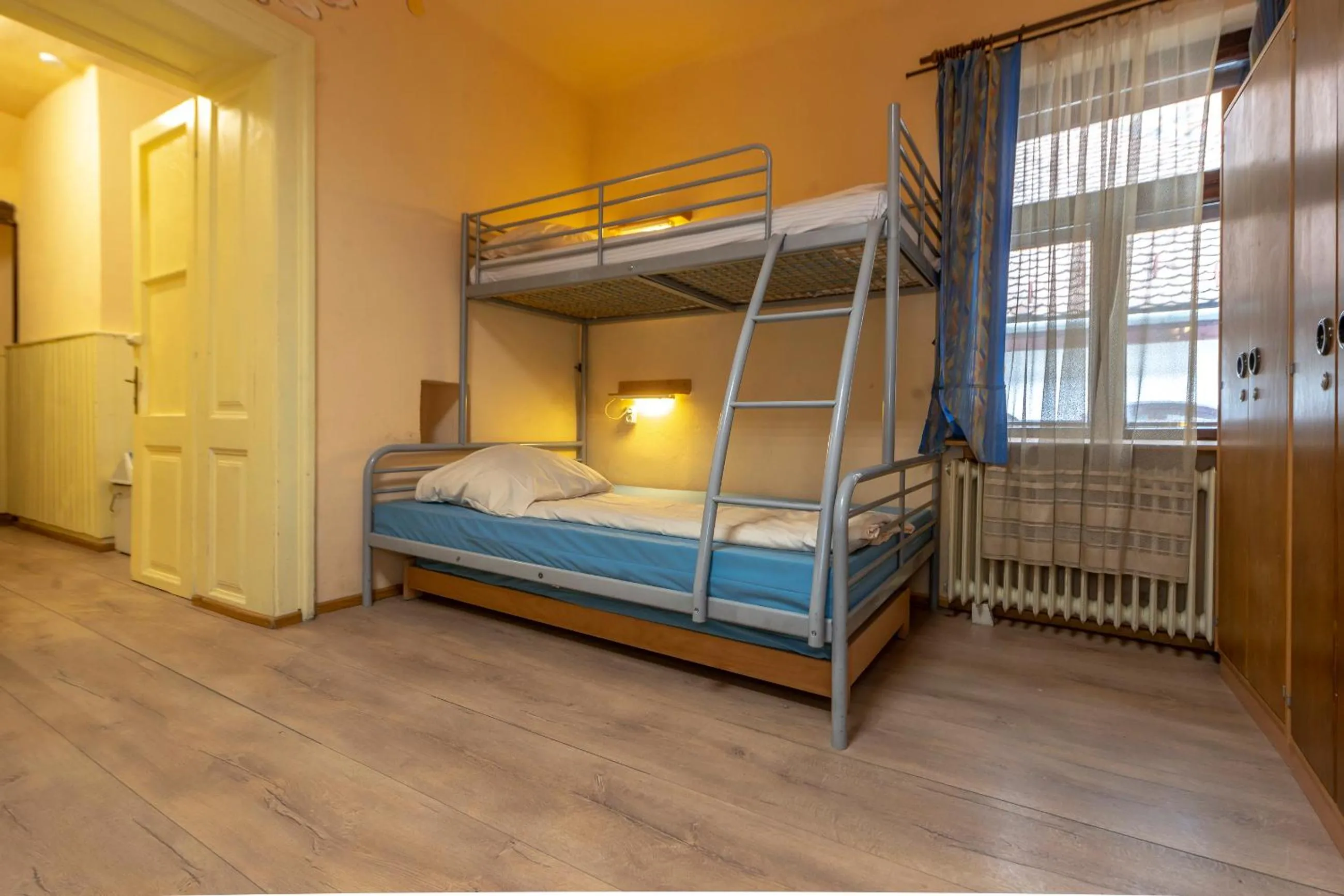 Bed in 4-Bed Female Dormitory Room in Burg Hostel Sighisoara