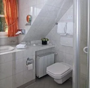 Bathroom in Marienthaler Gasthof