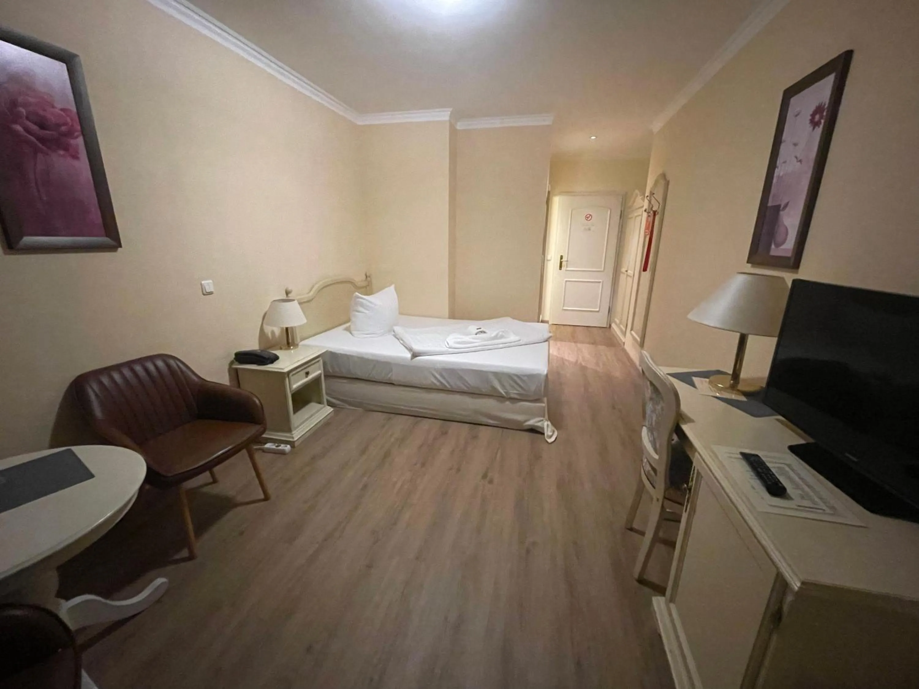 Staff, Bed in Hotel Bellevue Warnemünde