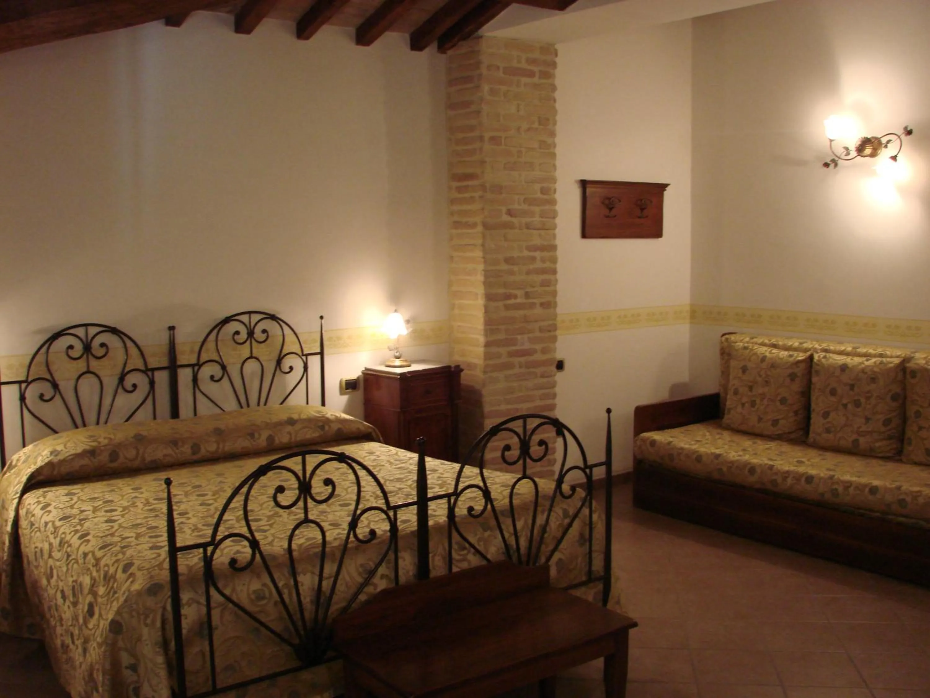 Family, Bed in Hotel Palazzo Brunamonti