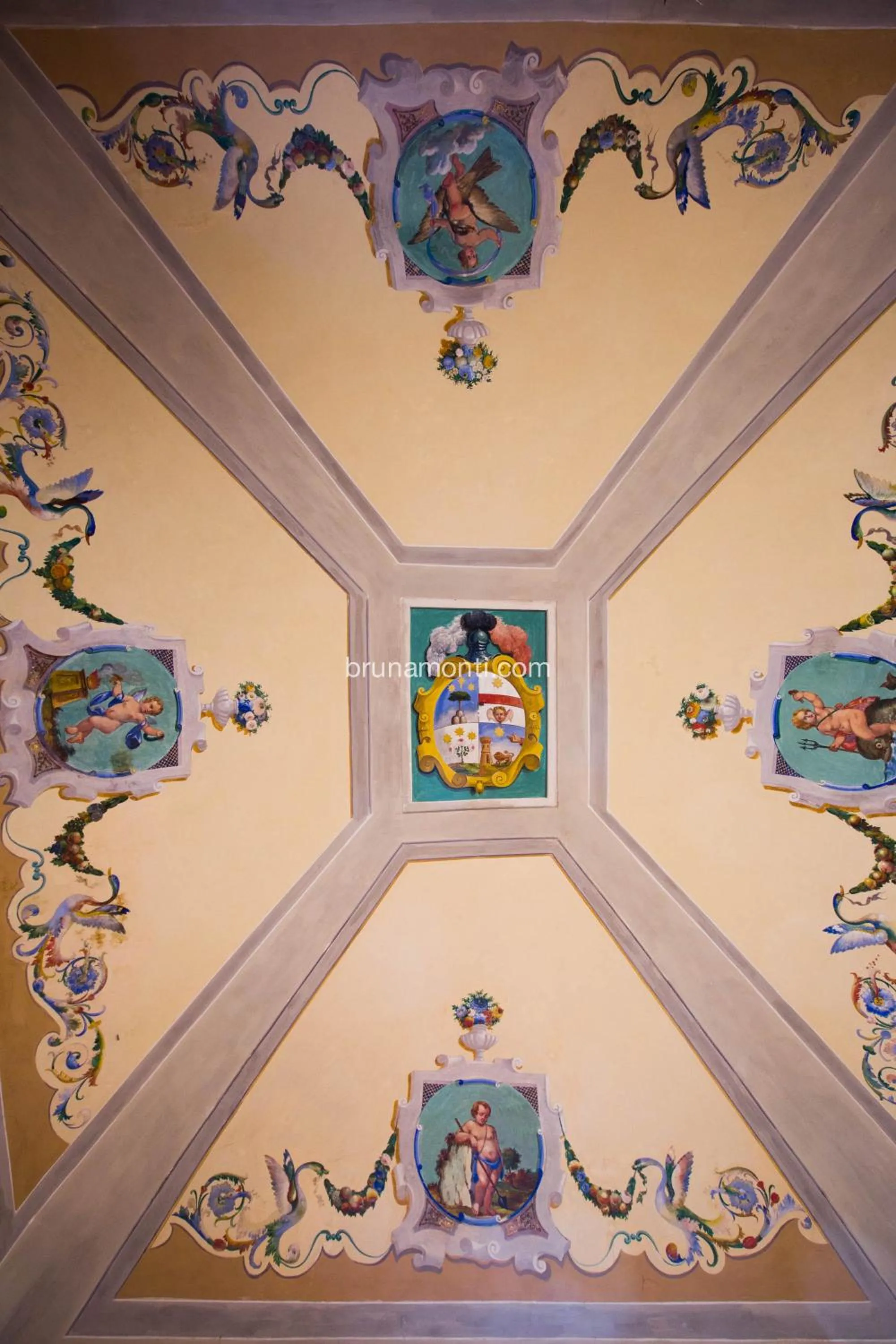 Restaurant/places to eat in Hotel Palazzo Brunamonti