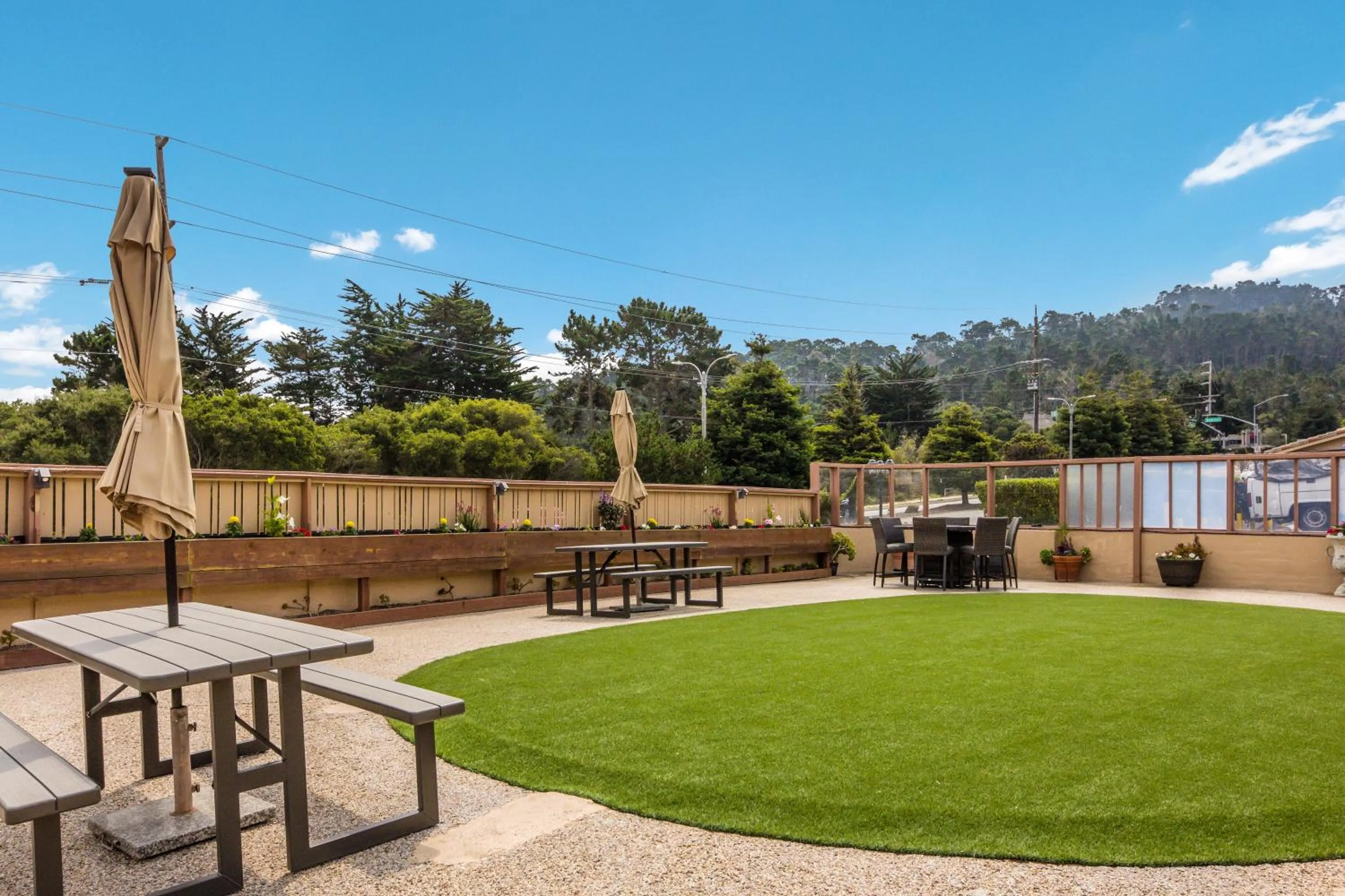 Garden in Carmel Hill Lodge