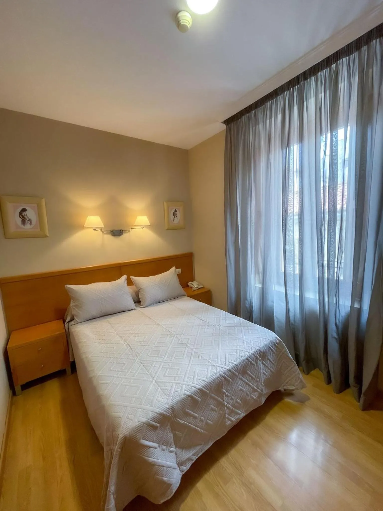 Bed in Hotel Castilla
