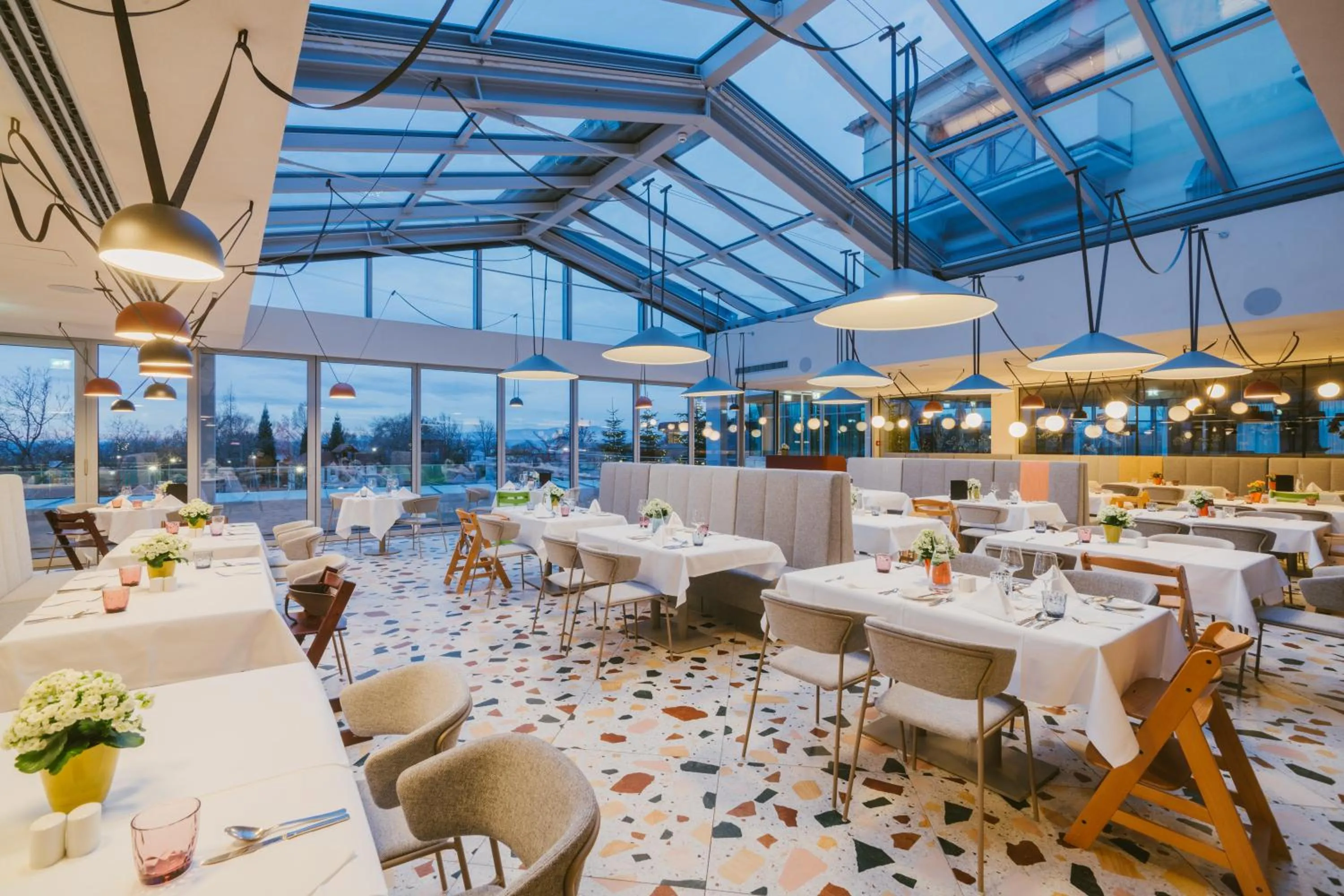 Restaurant/places to eat in Hotel Reiters Finest Family