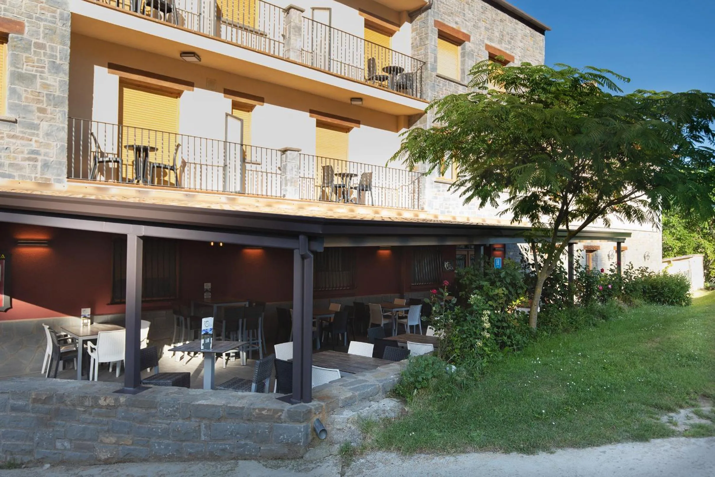 Property building in Hotel Cinca