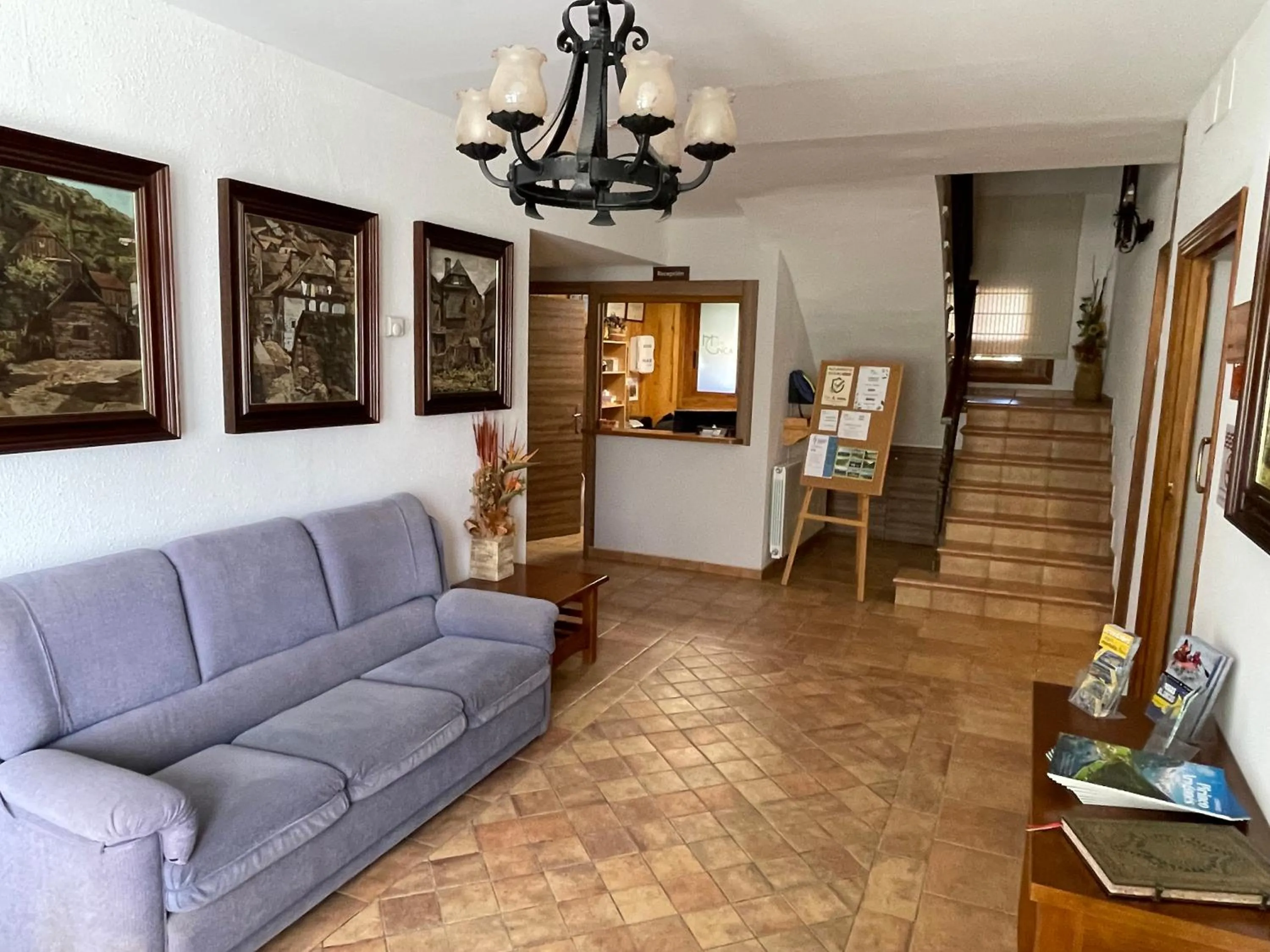 Lobby or reception in Hotel Cinca